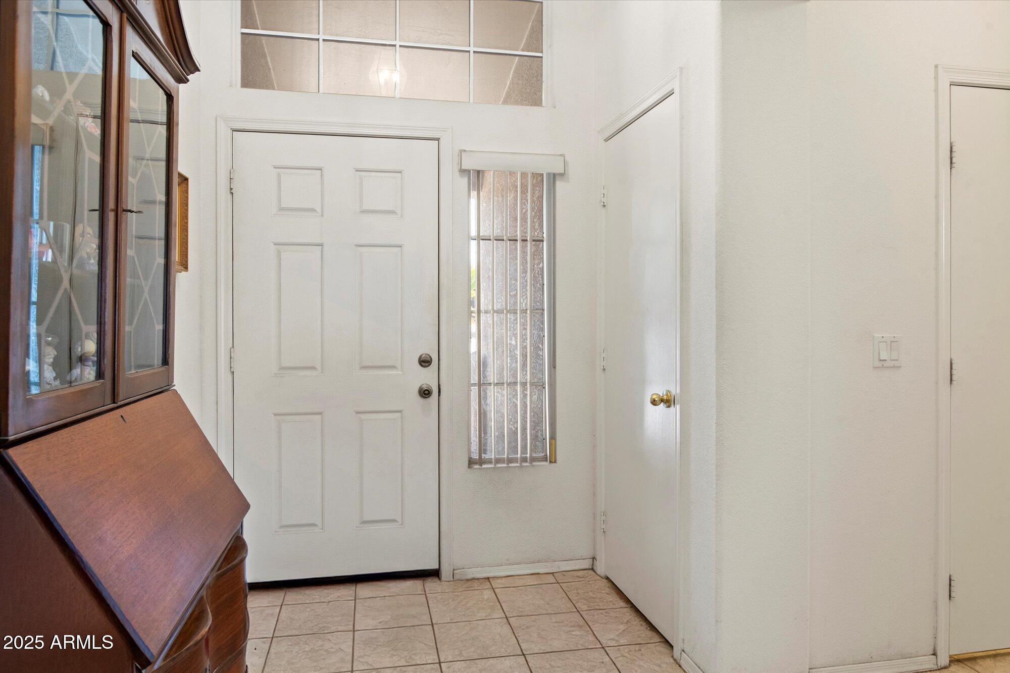 14821 W HONEYSUCKLE Lane