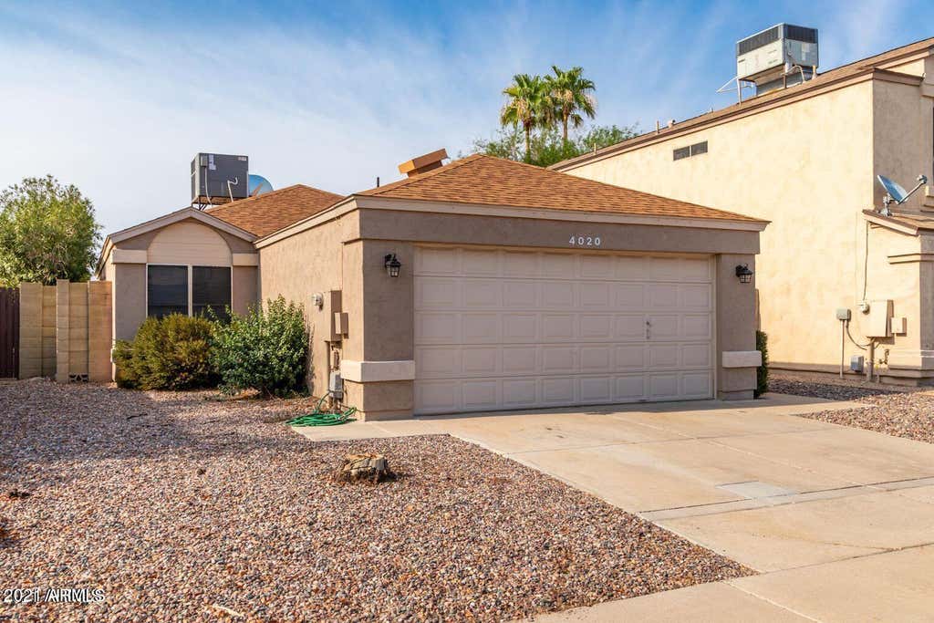 Photo of 4020 W Camino Vivaz, Glendale, AZ 85310 (MLS # 7038556)
