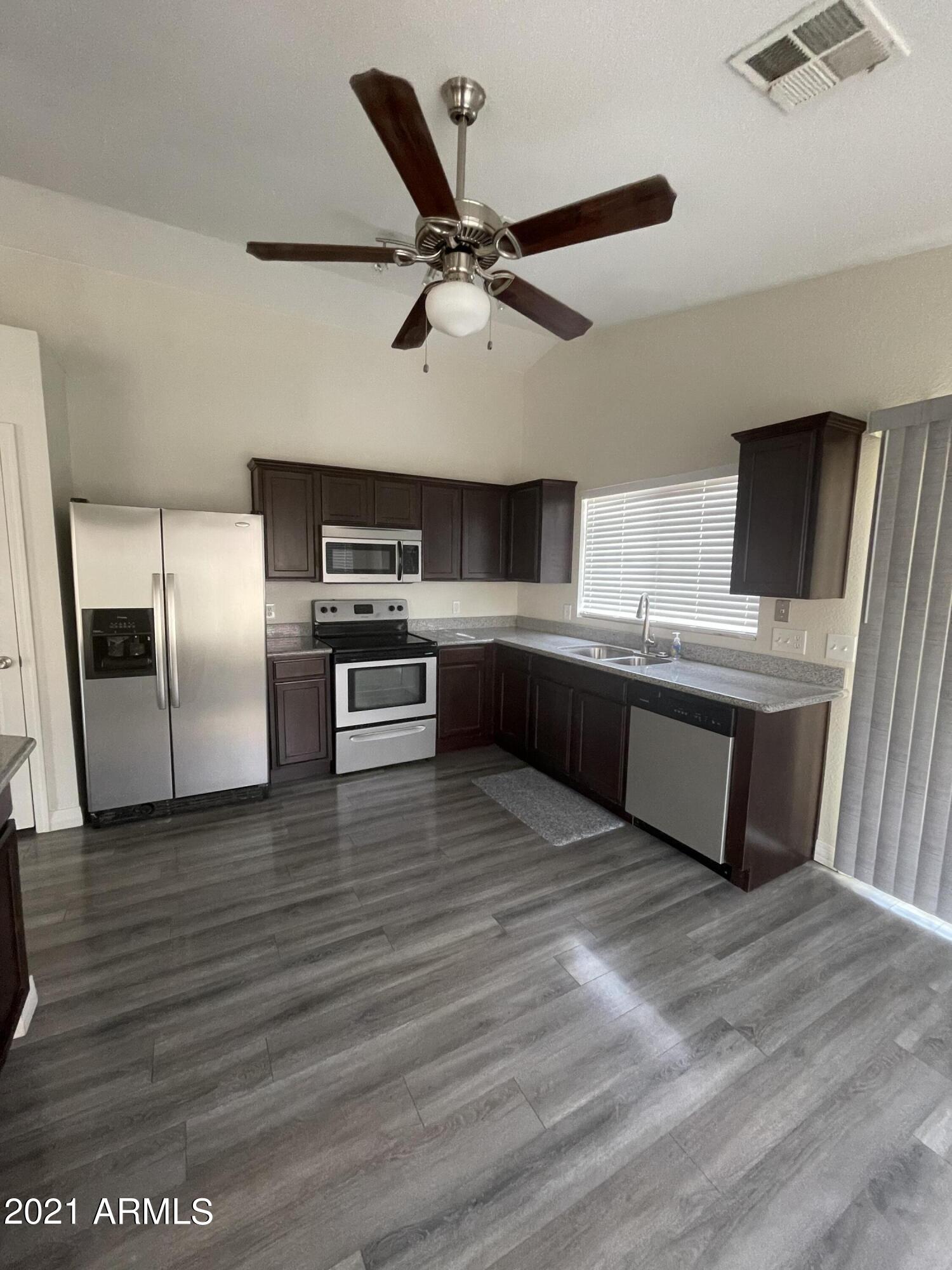4020 W Camino Vivaz --
