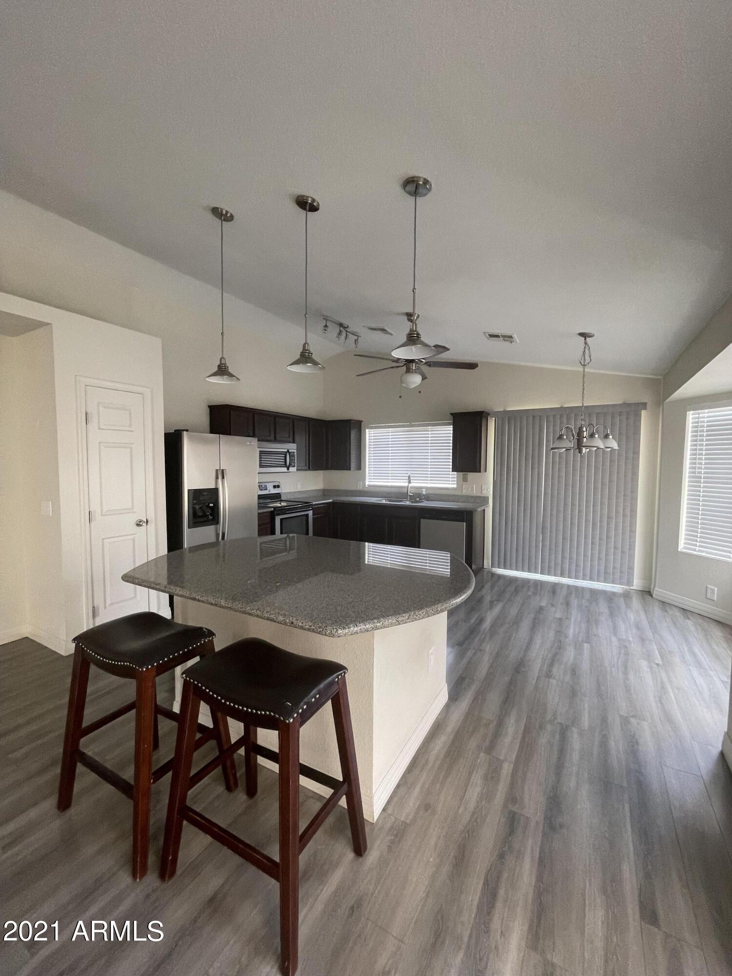 4020 W Camino Vivaz --