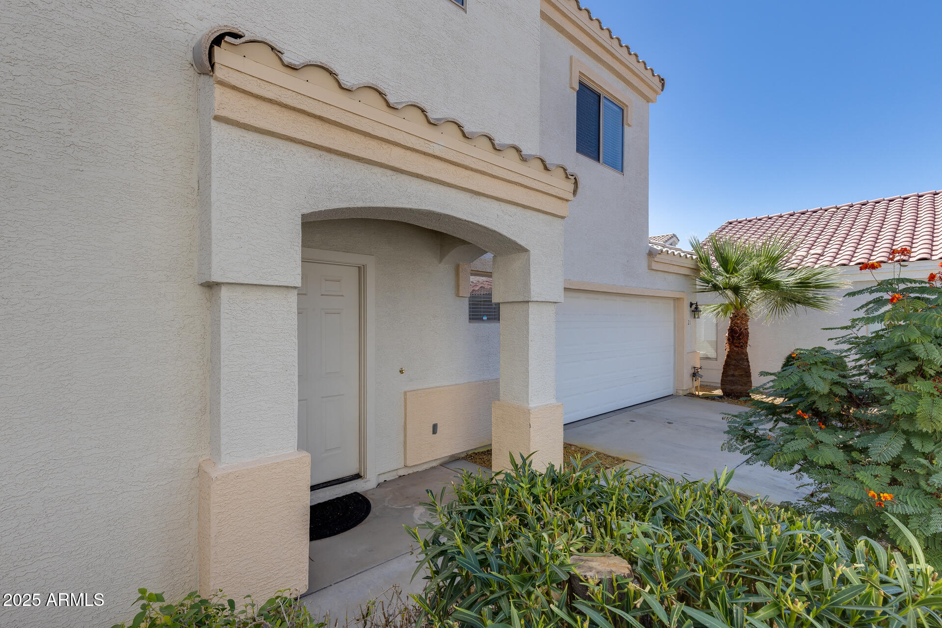 1750 W UNION HILLS Drive 21