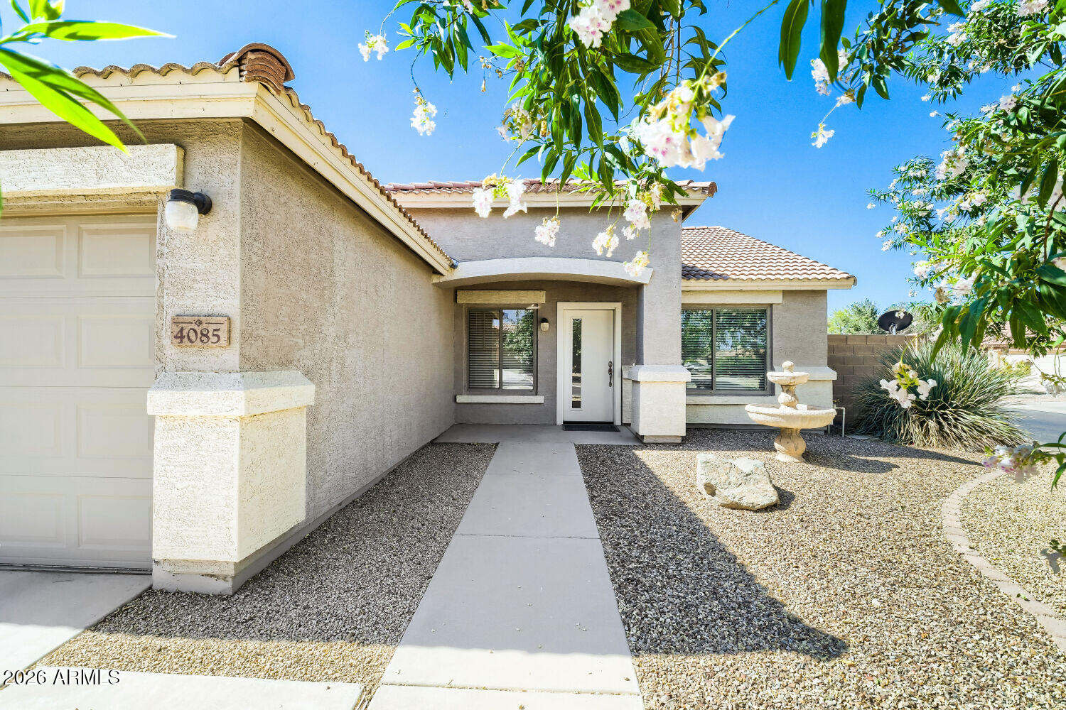 4085 E STRATFORD Place
