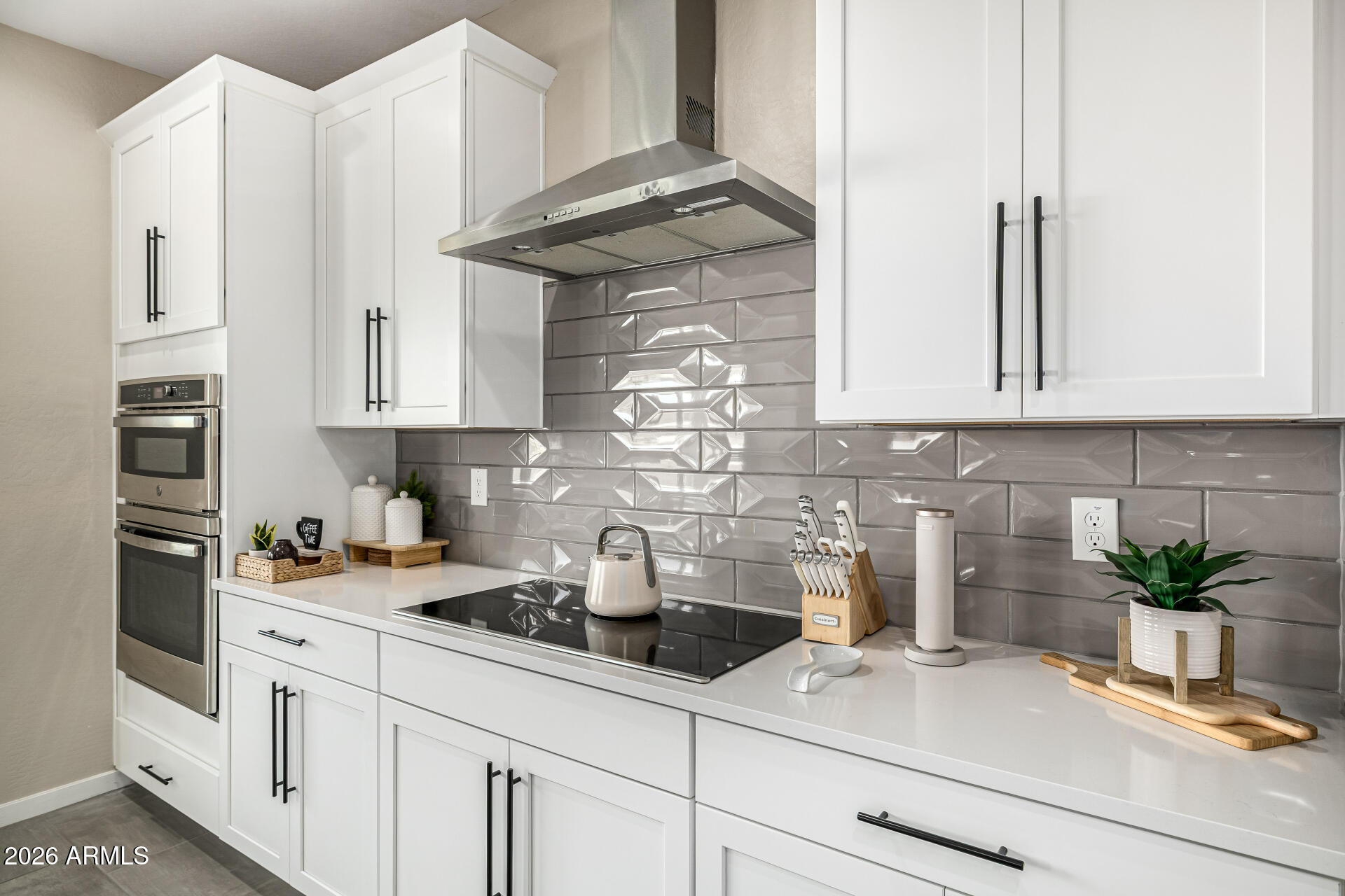 CRESTFIELD MANOR AT ARIZONA FARMS VILLAGE PAR 7 - Residential
