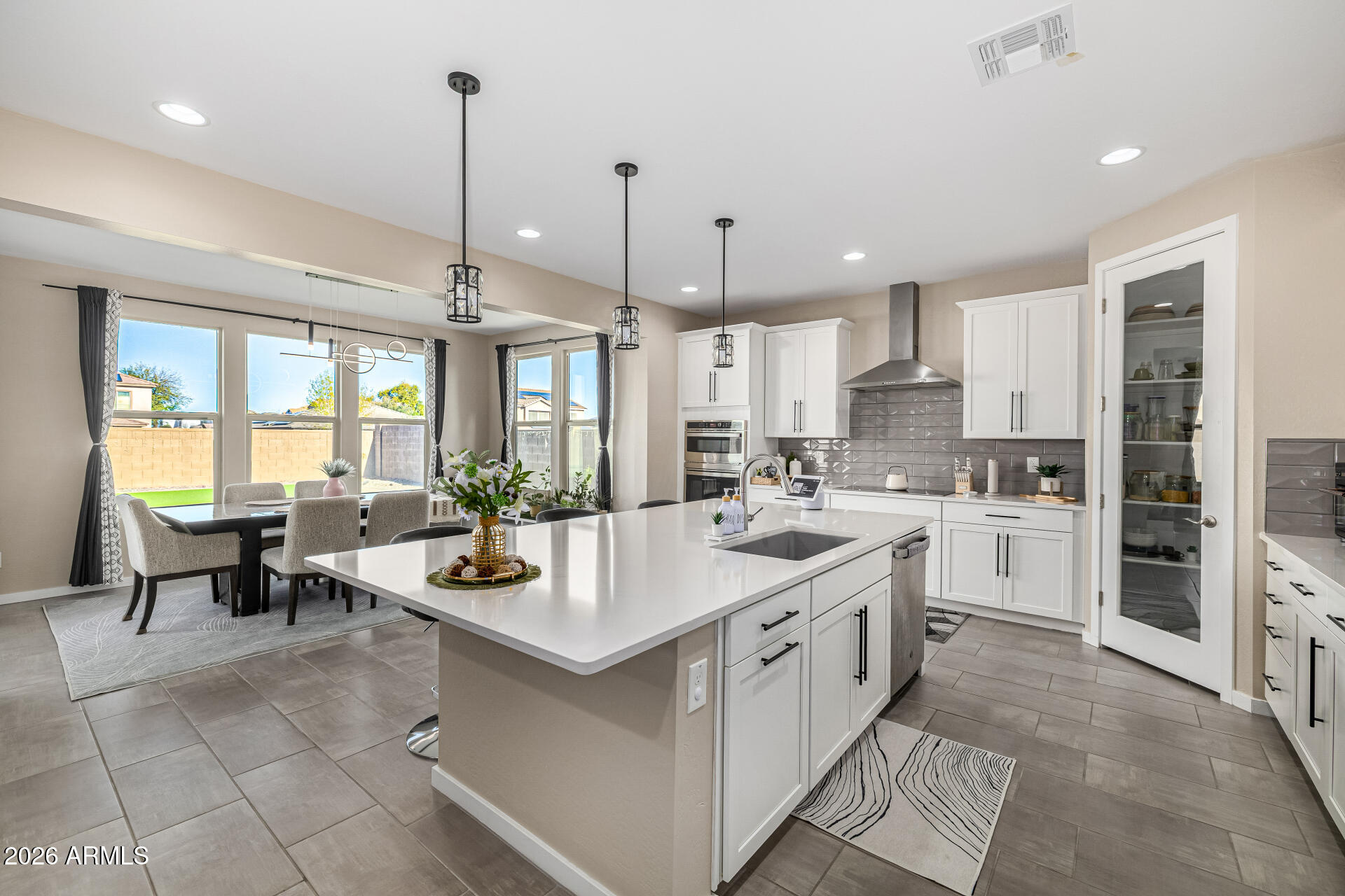 CRESTFIELD MANOR AT ARIZONA FARMS VILLAGE PAR 7 - Residential
