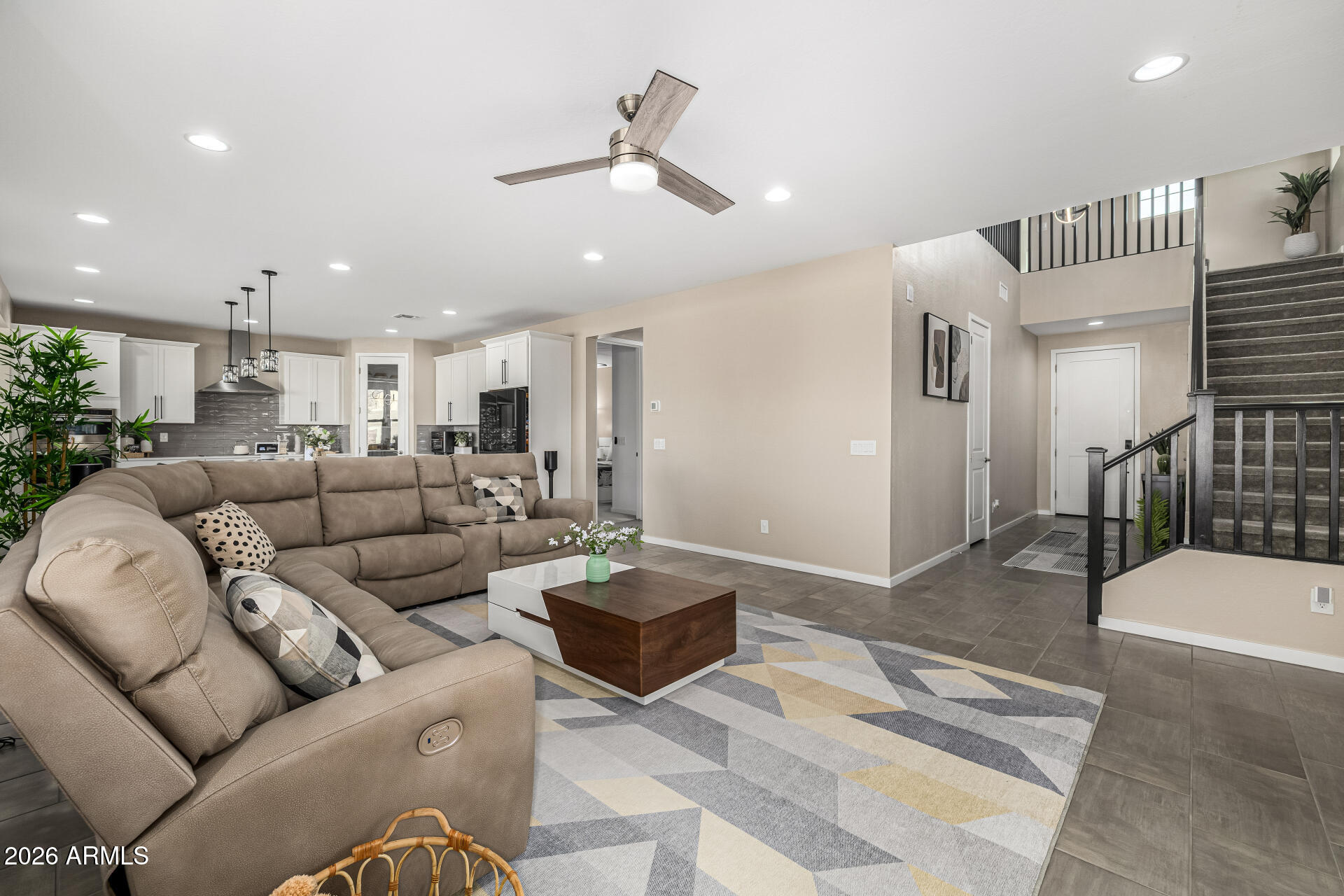 CRESTFIELD MANOR AT ARIZONA FARMS VILLAGE PAR 7 - Residential