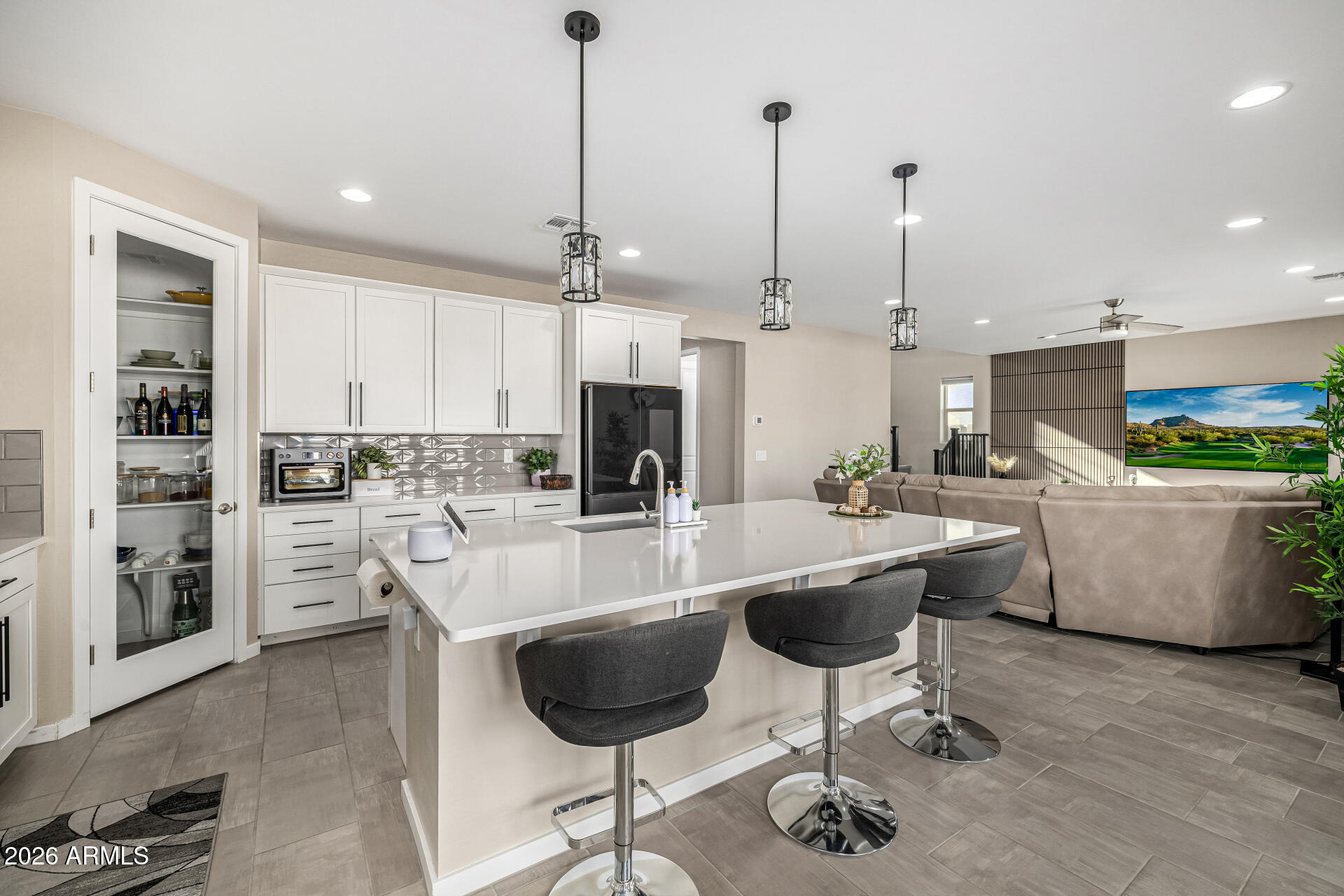 CRESTFIELD MANOR AT ARIZONA FARMS VILLAGE PAR 7 - Residential