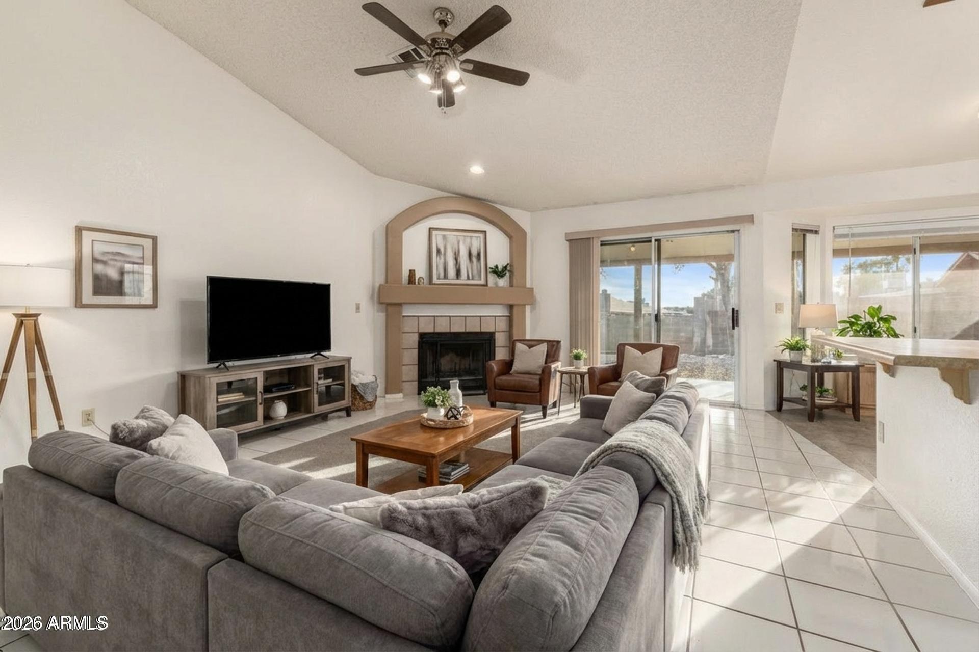 1354 N PLATINA Street