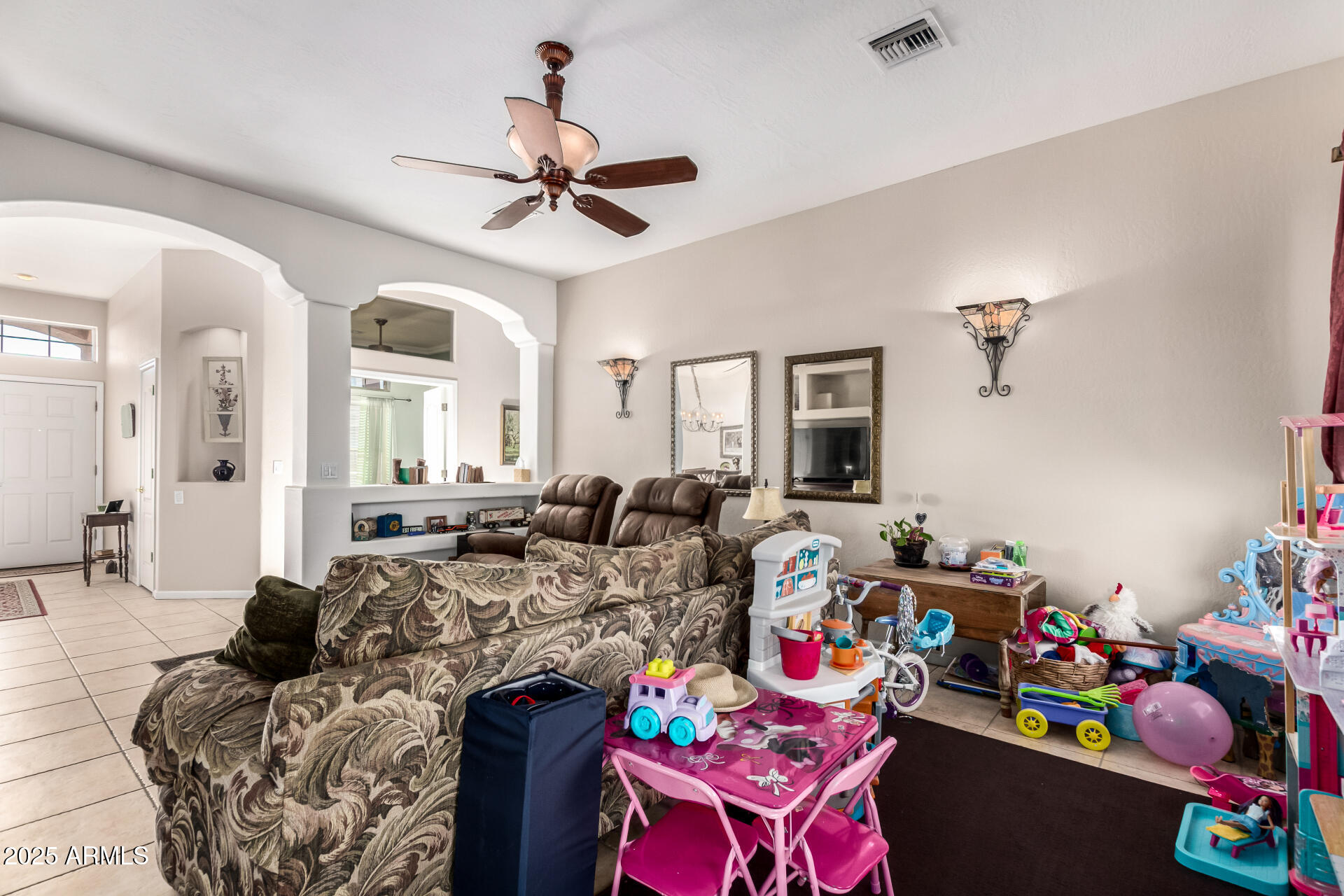 450 W CASA GRANDE LAKES Boulevard