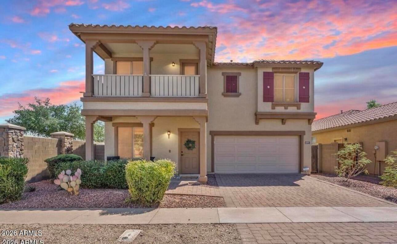 4597 E LOMA VISTA Street