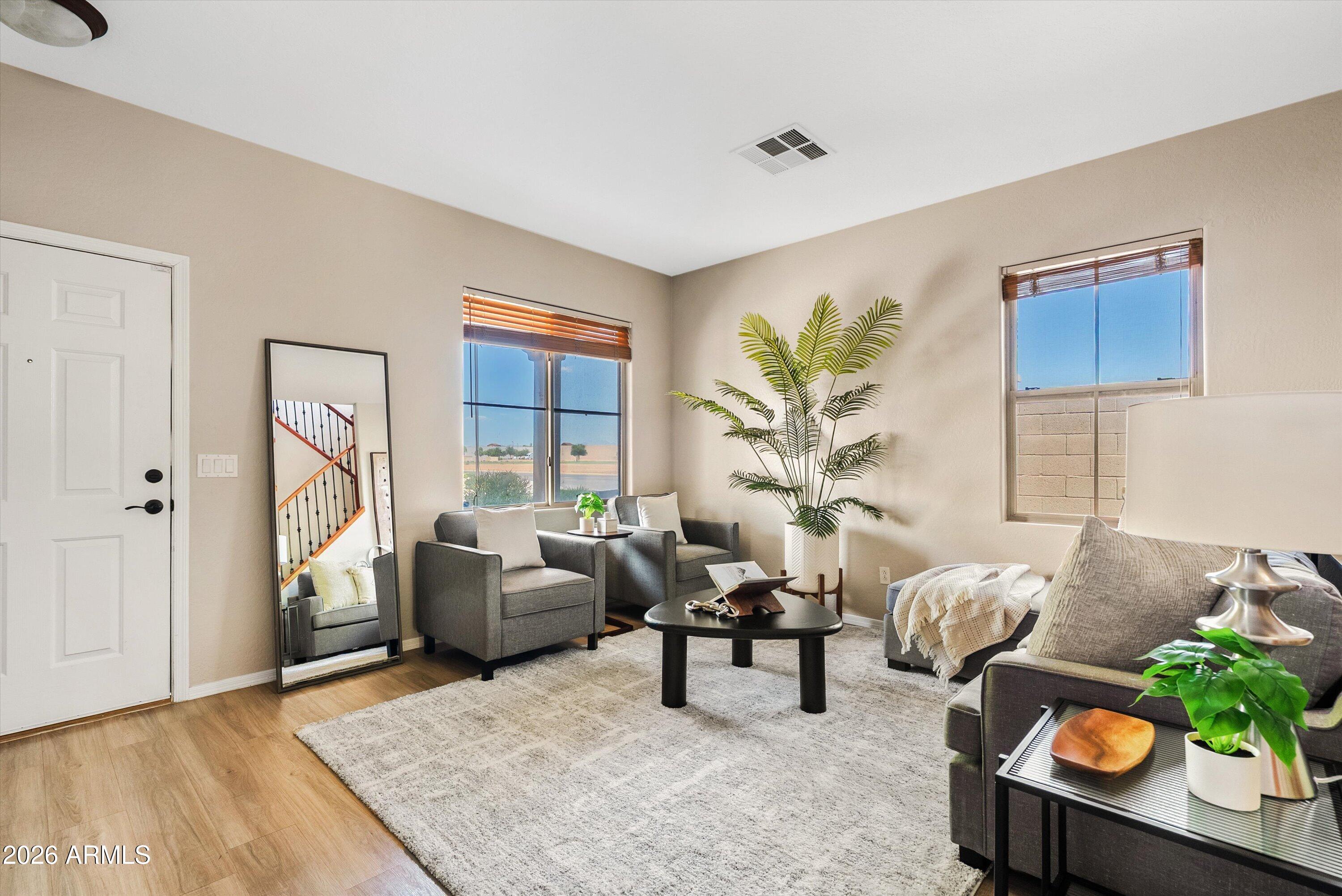 4597 E LOMA VISTA Street