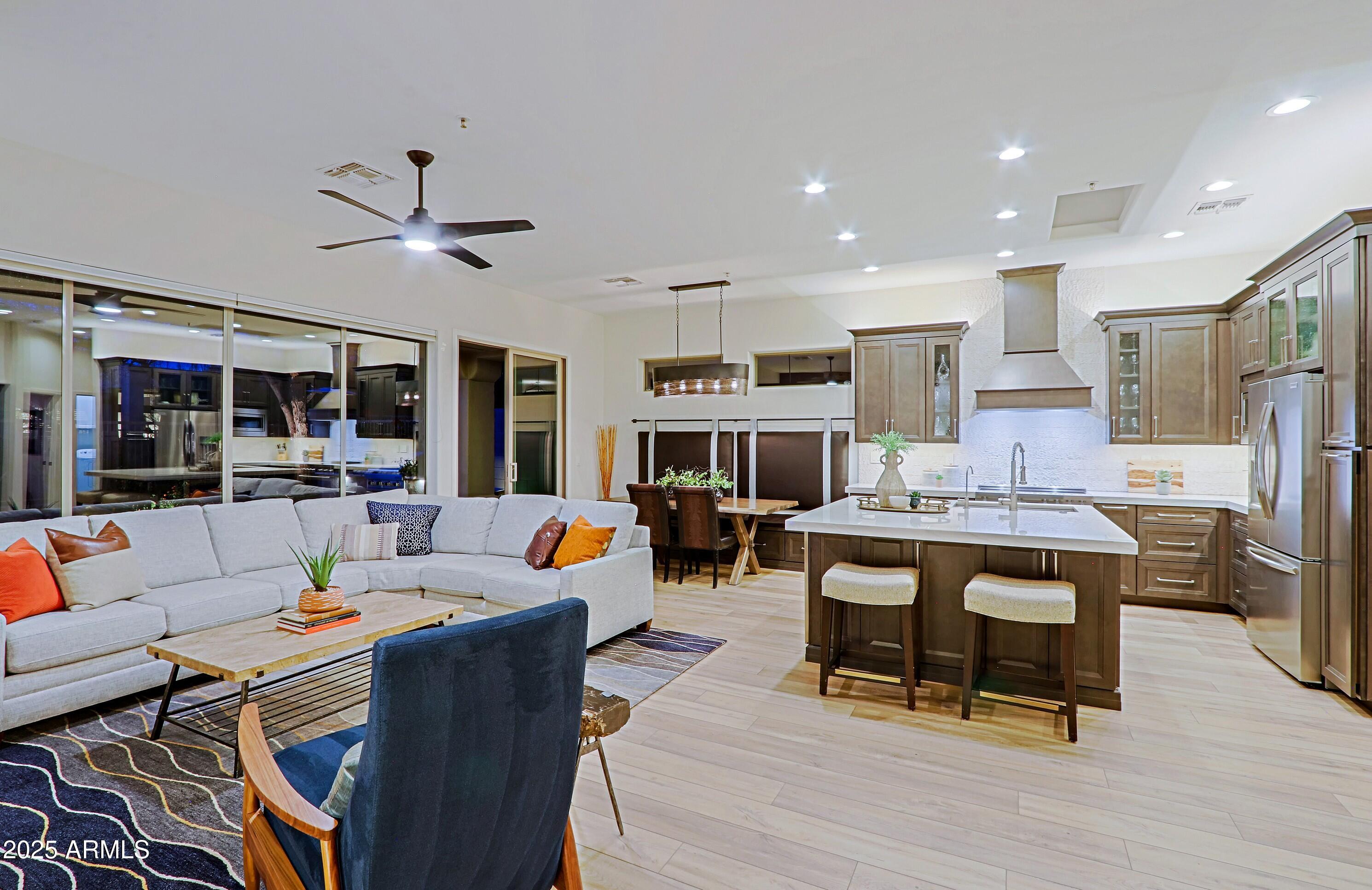 6936 E WHISPERING MESQUITE Trail