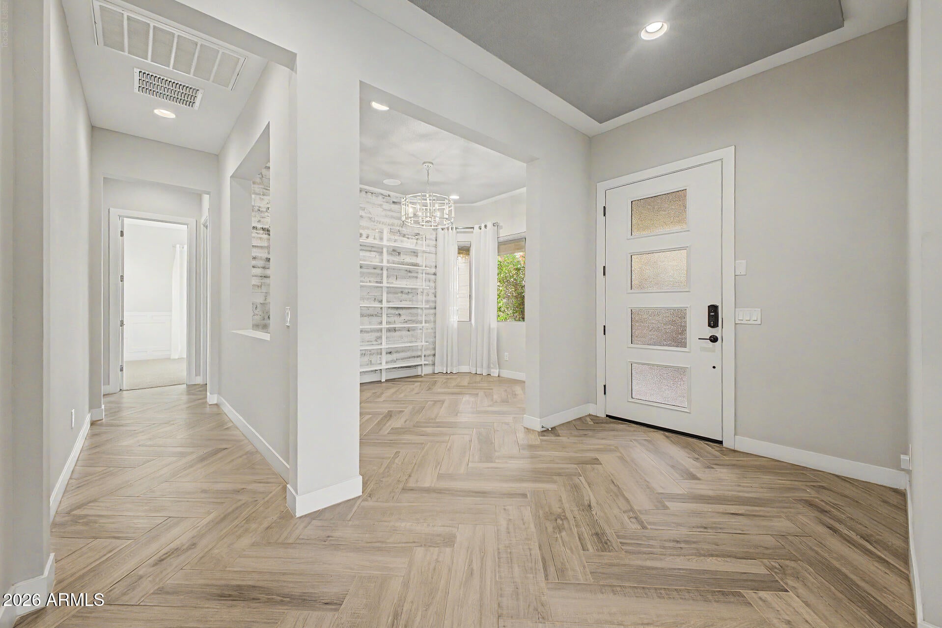 2847 E LOS GATOS Drive