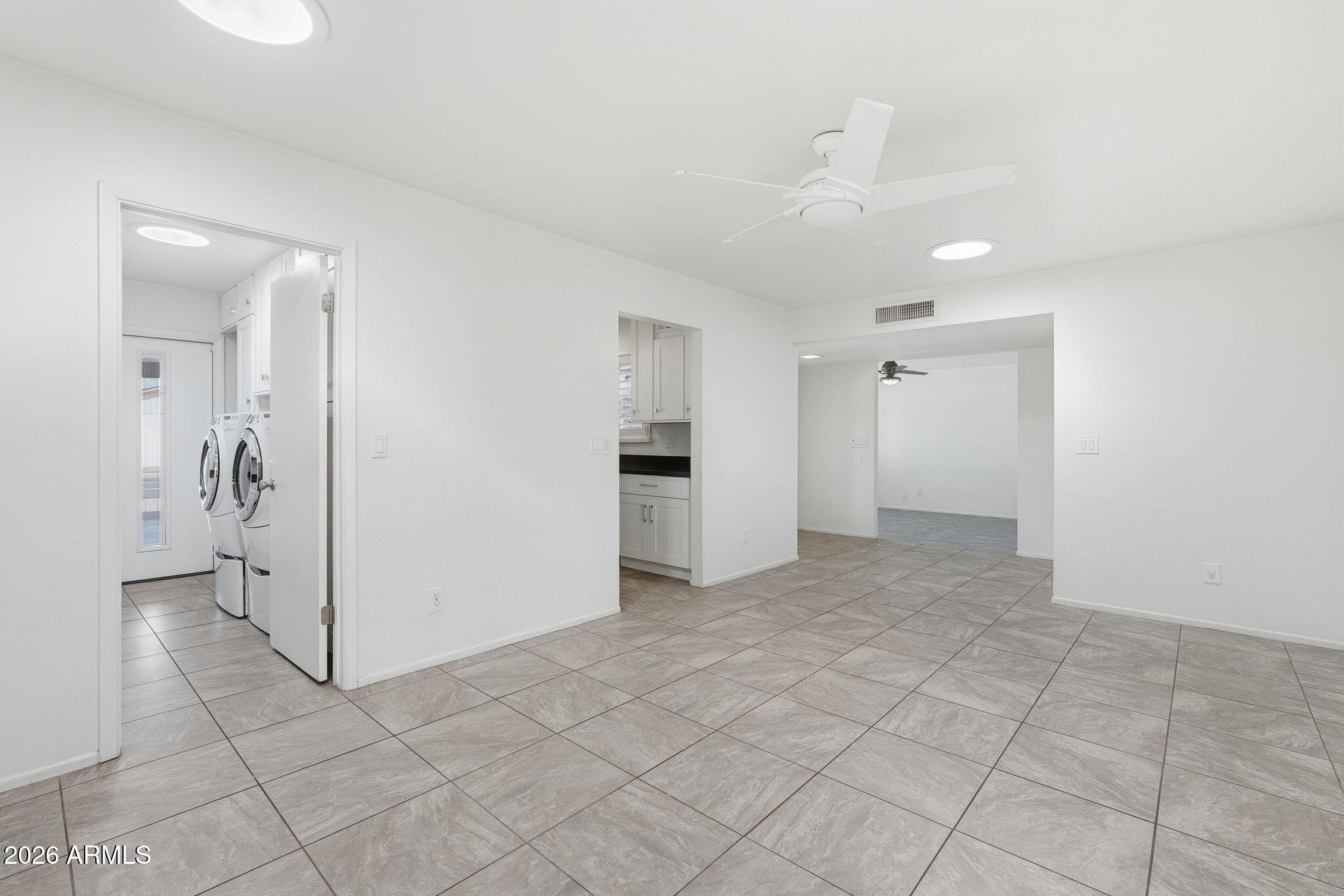 5352 S COUNTRY CLUB Way