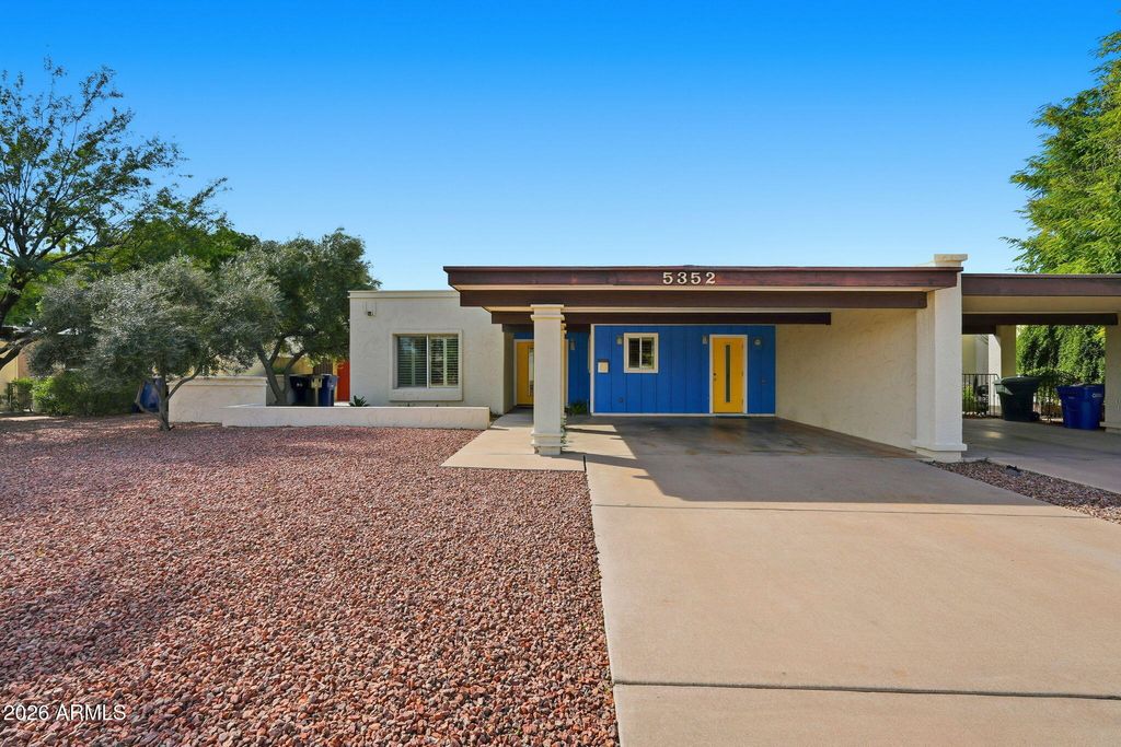 Photo of 5352 S Country Club Way, Tempe, AZ 85283 (MLS # 6989233)