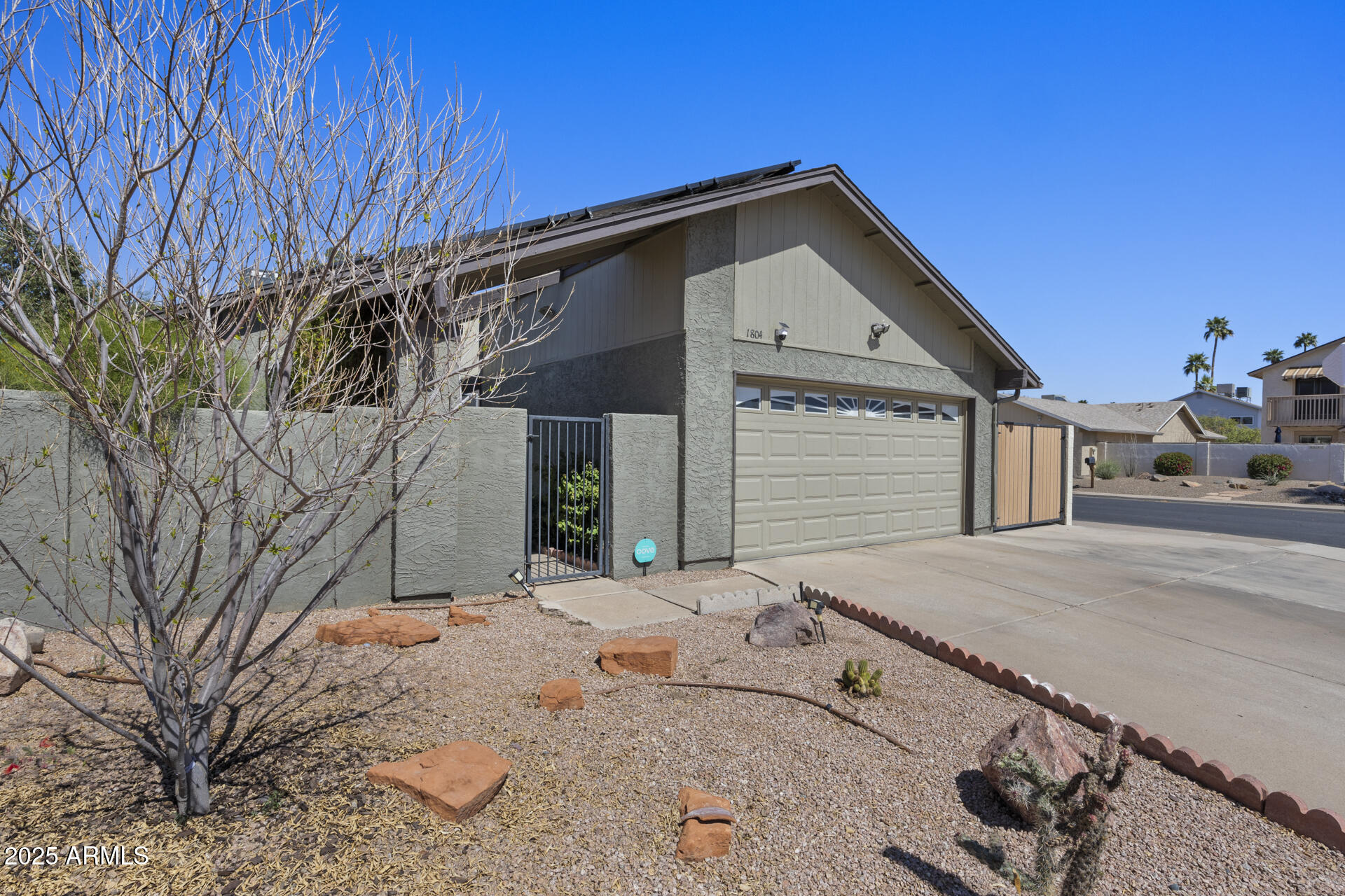 1804 W KIOWA Circle