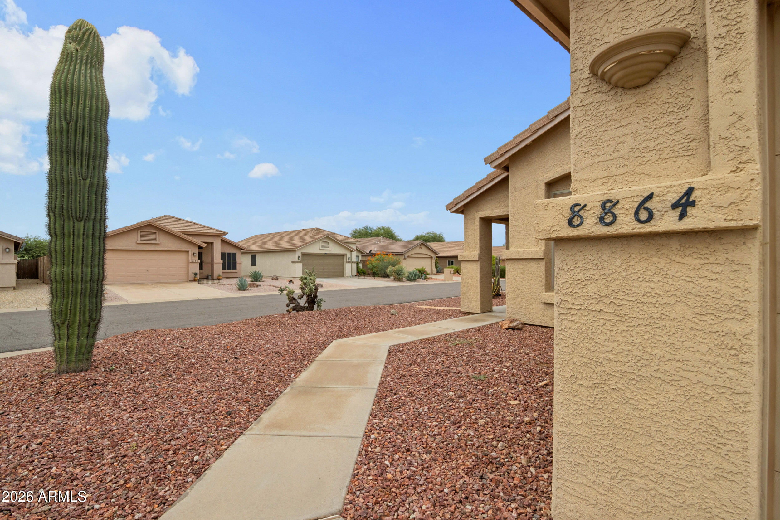 8864 E RED MOUNTAIN Lane