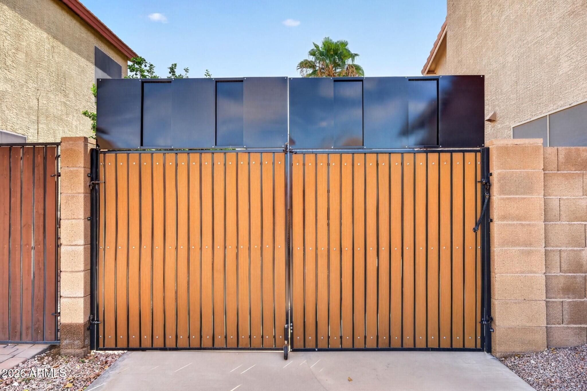 1361 E JASPER Drive