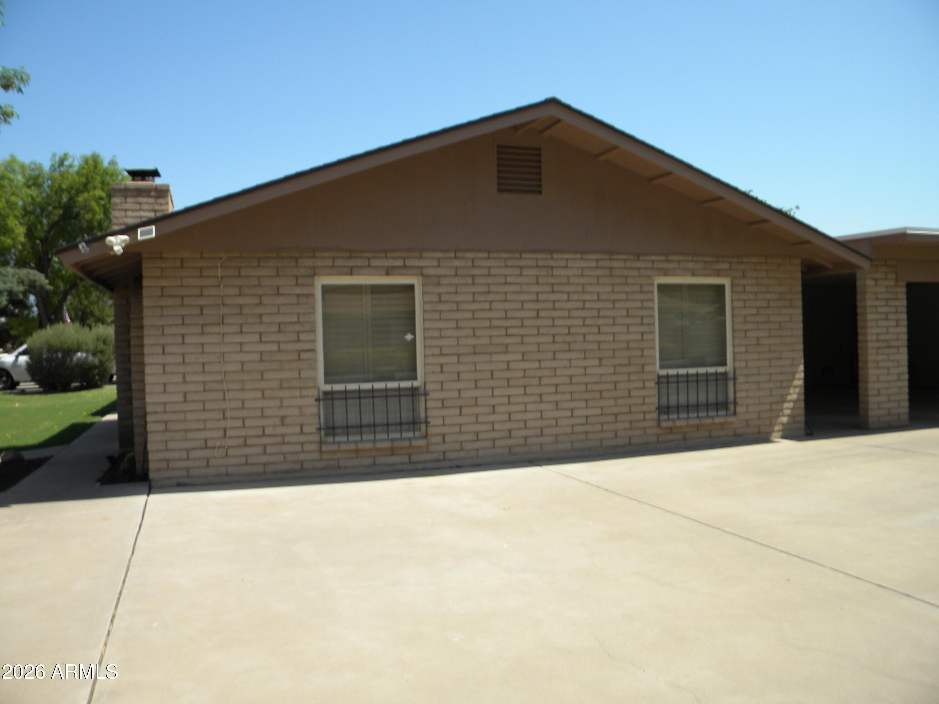 1063 N BARKLEY --
