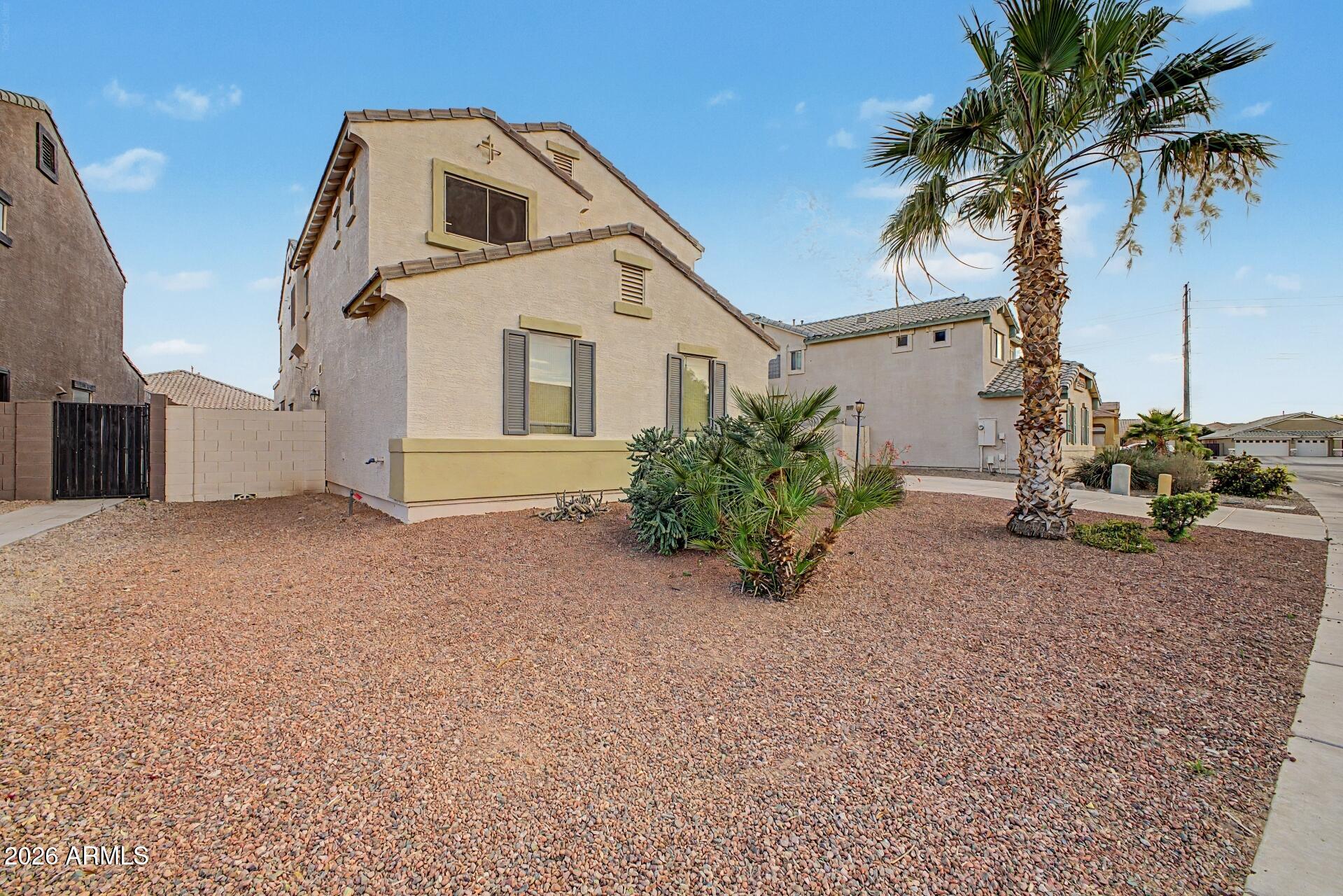 41187 W ROBBINS Drive