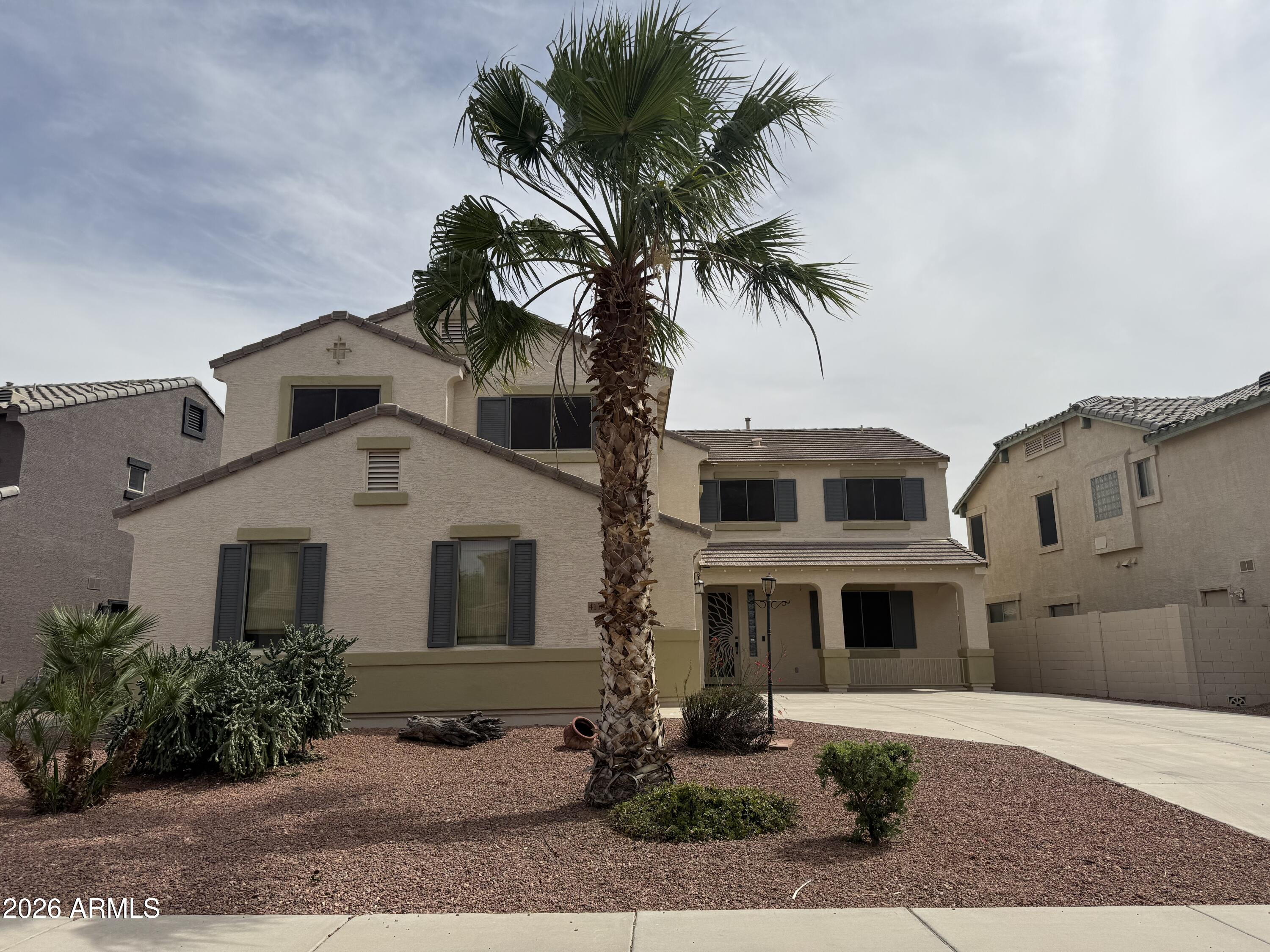 41187 W ROBBINS Drive