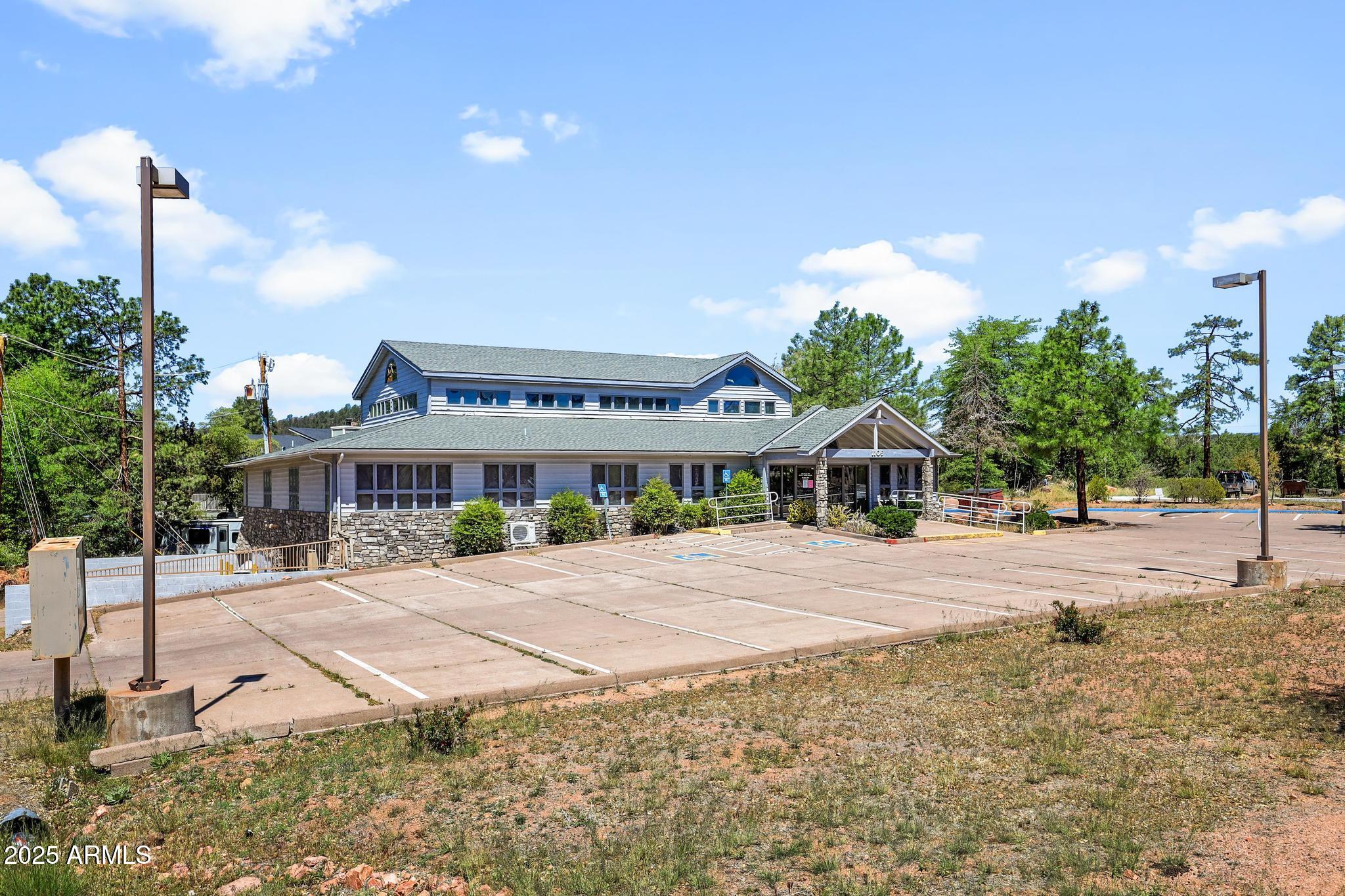 Properties 1106 N beeline Highway