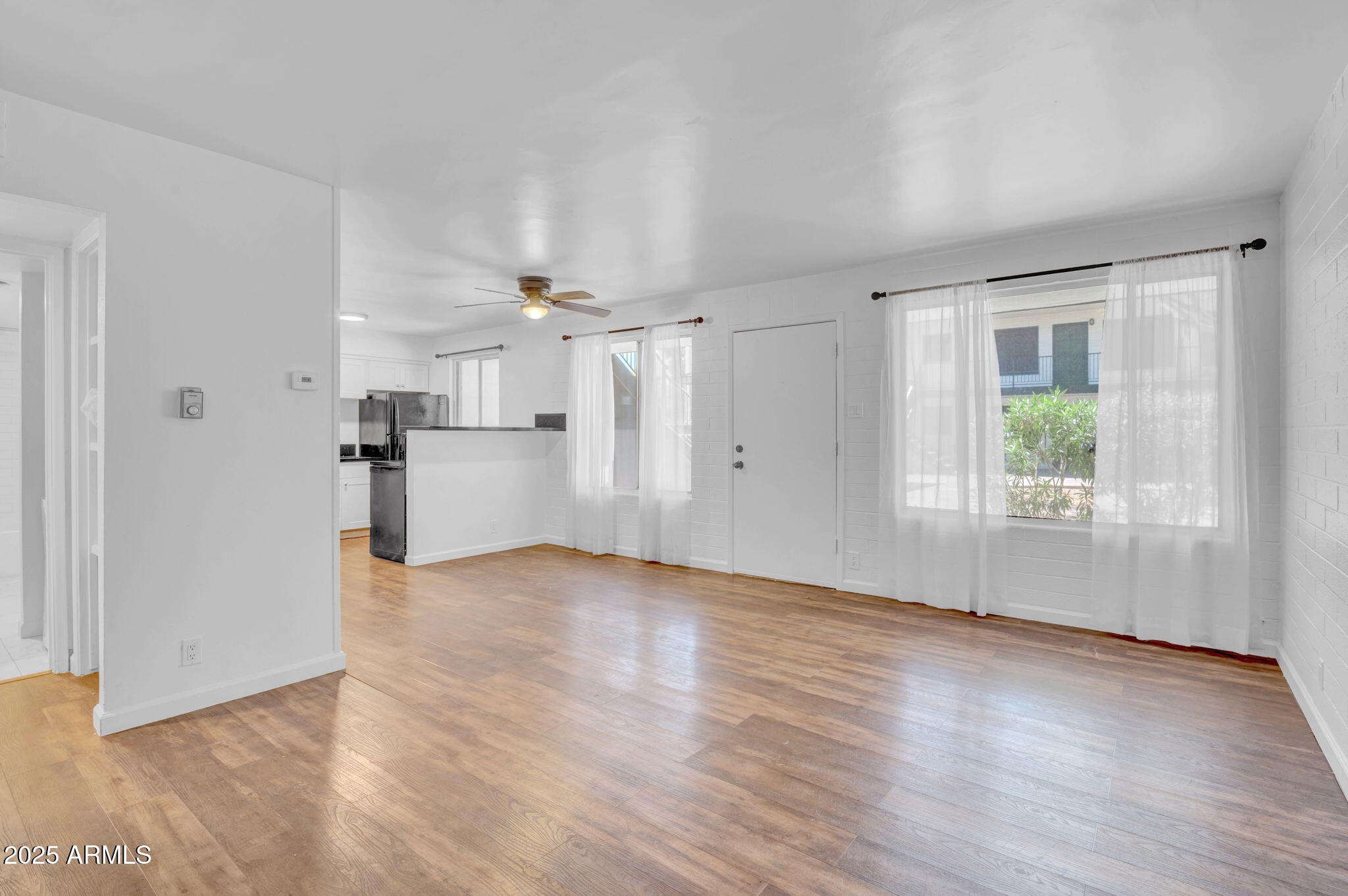 1942 W BERRIDGE Lane