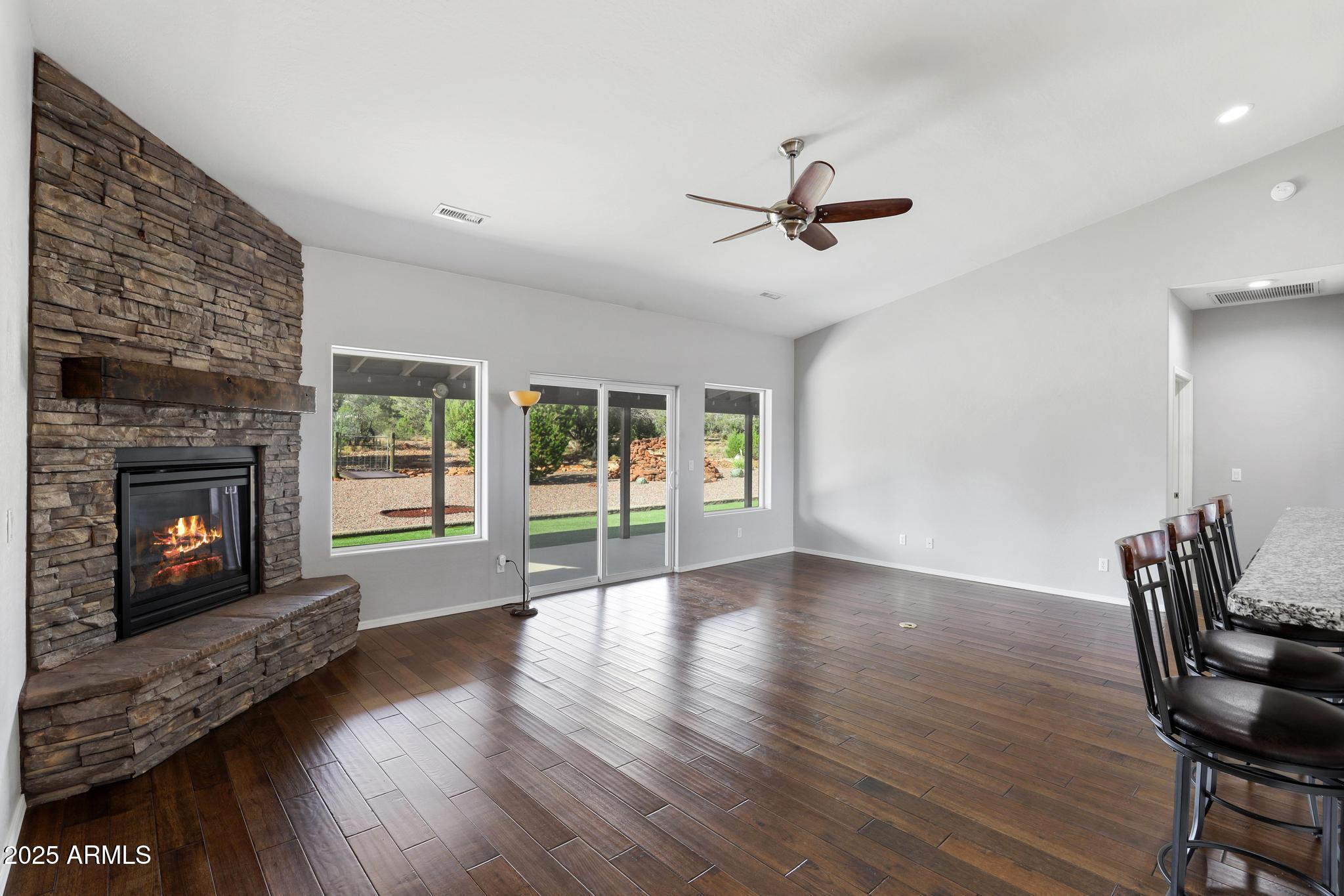 1209 N Earhart Parkway