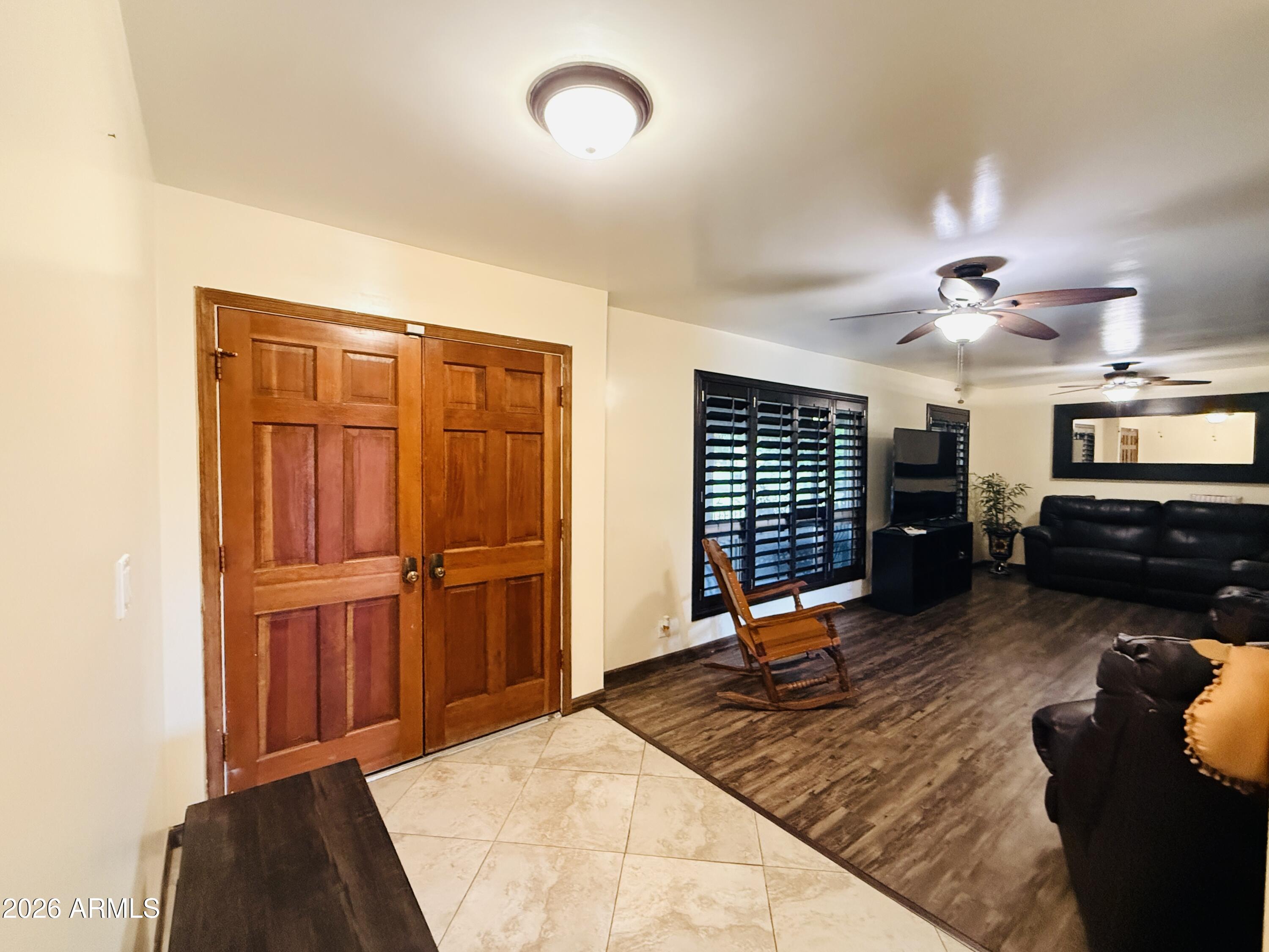 8705 W LILLIAN Lane S