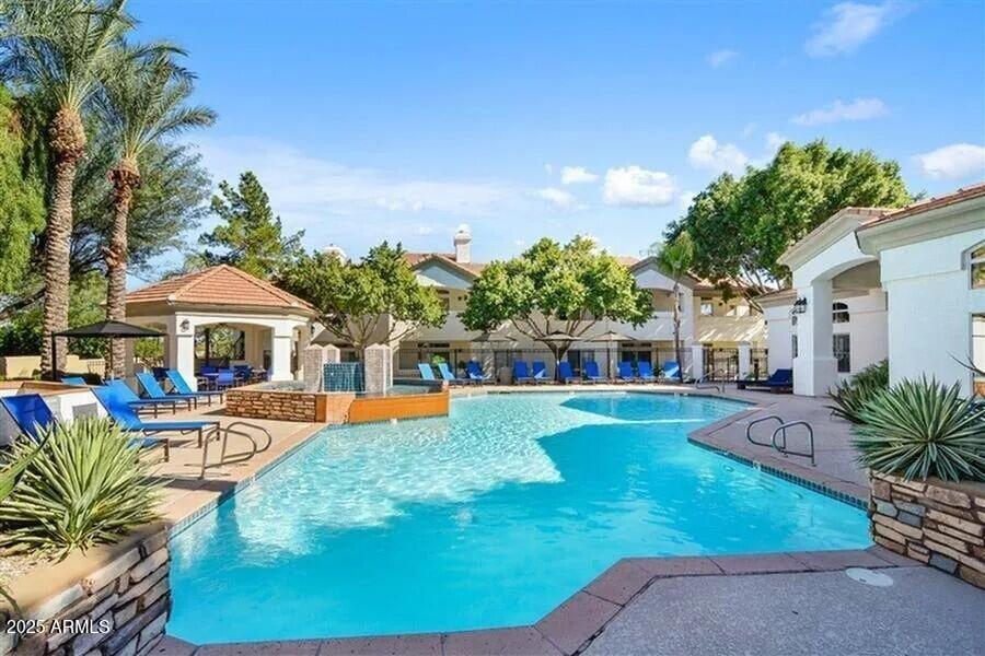 5102 E PIEDMONT Road B2