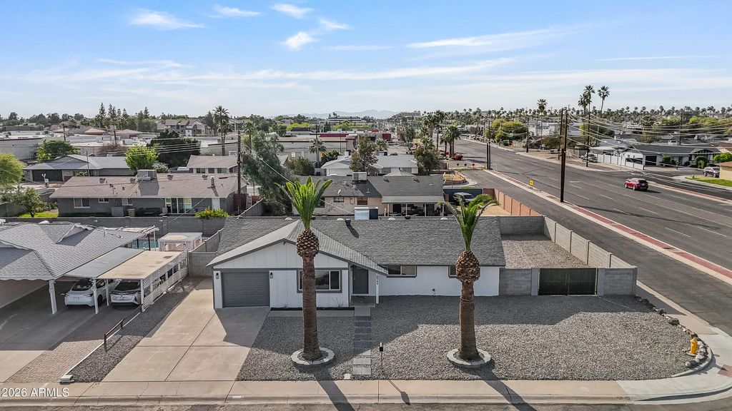 Photo of 8944 N 17th Lane, Phoenix, AZ 85021 (MLS # 6999968)