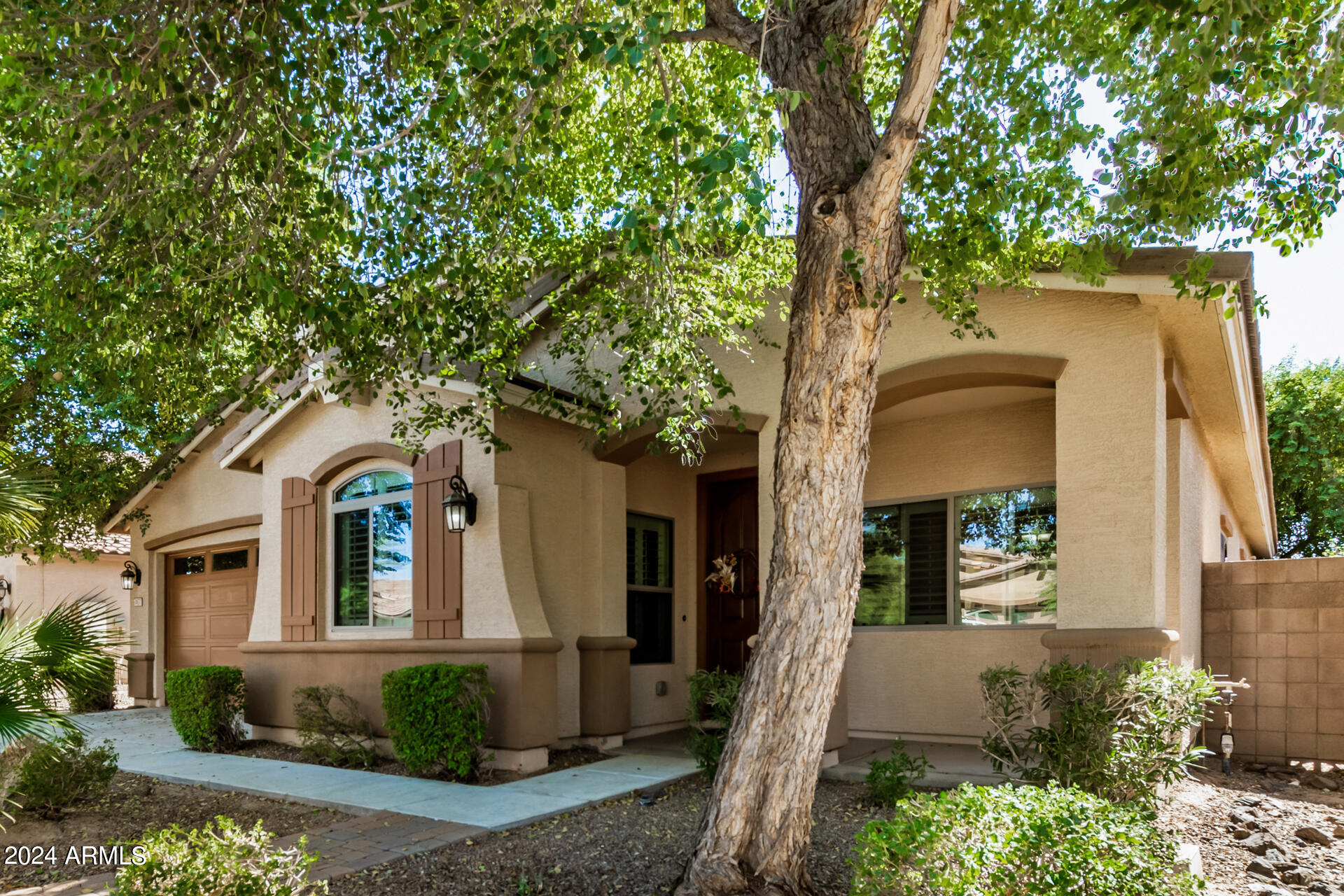 2677 E FICUS Way