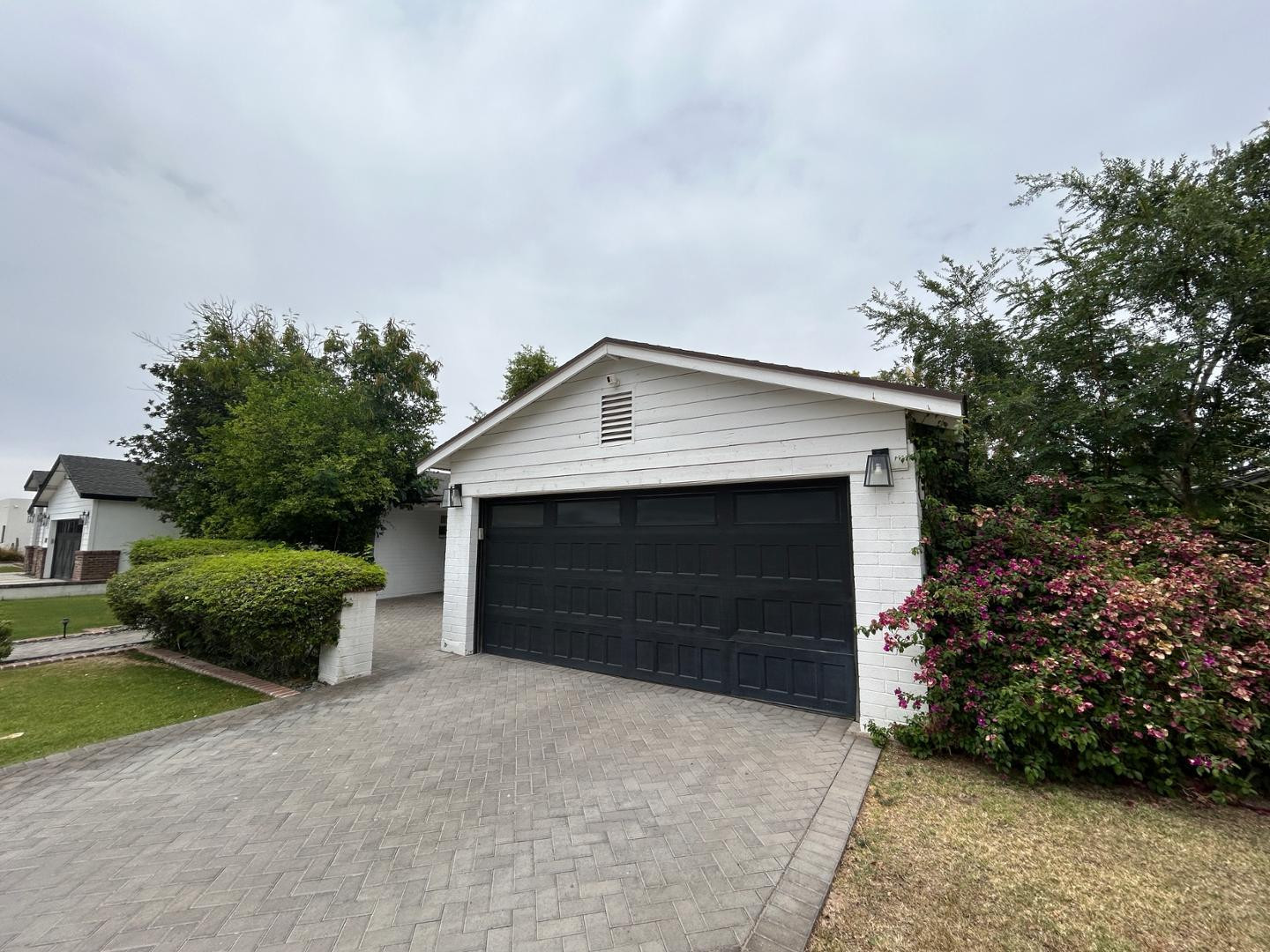 4016 E Avalon Drive