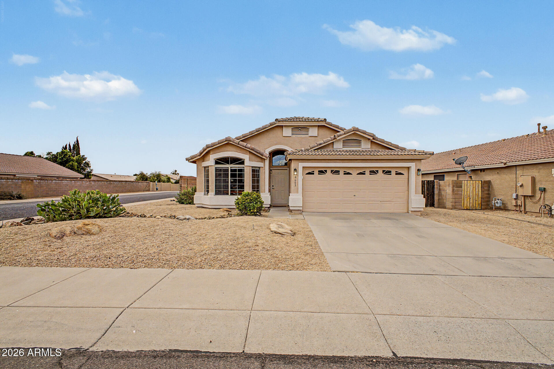 6603 W PRICKLY PEAR Trail