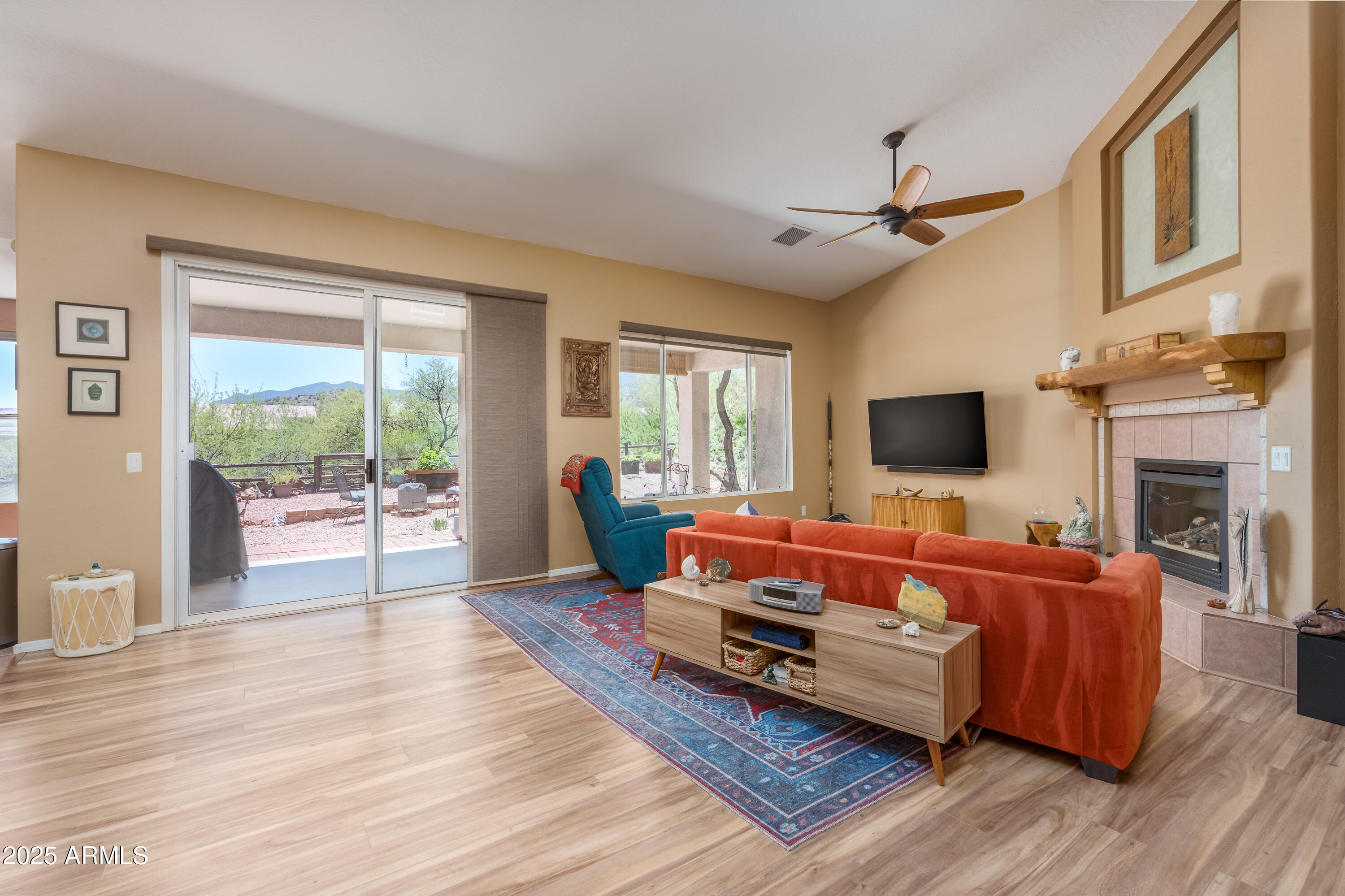 2315 W DESERT WILLOW Drive