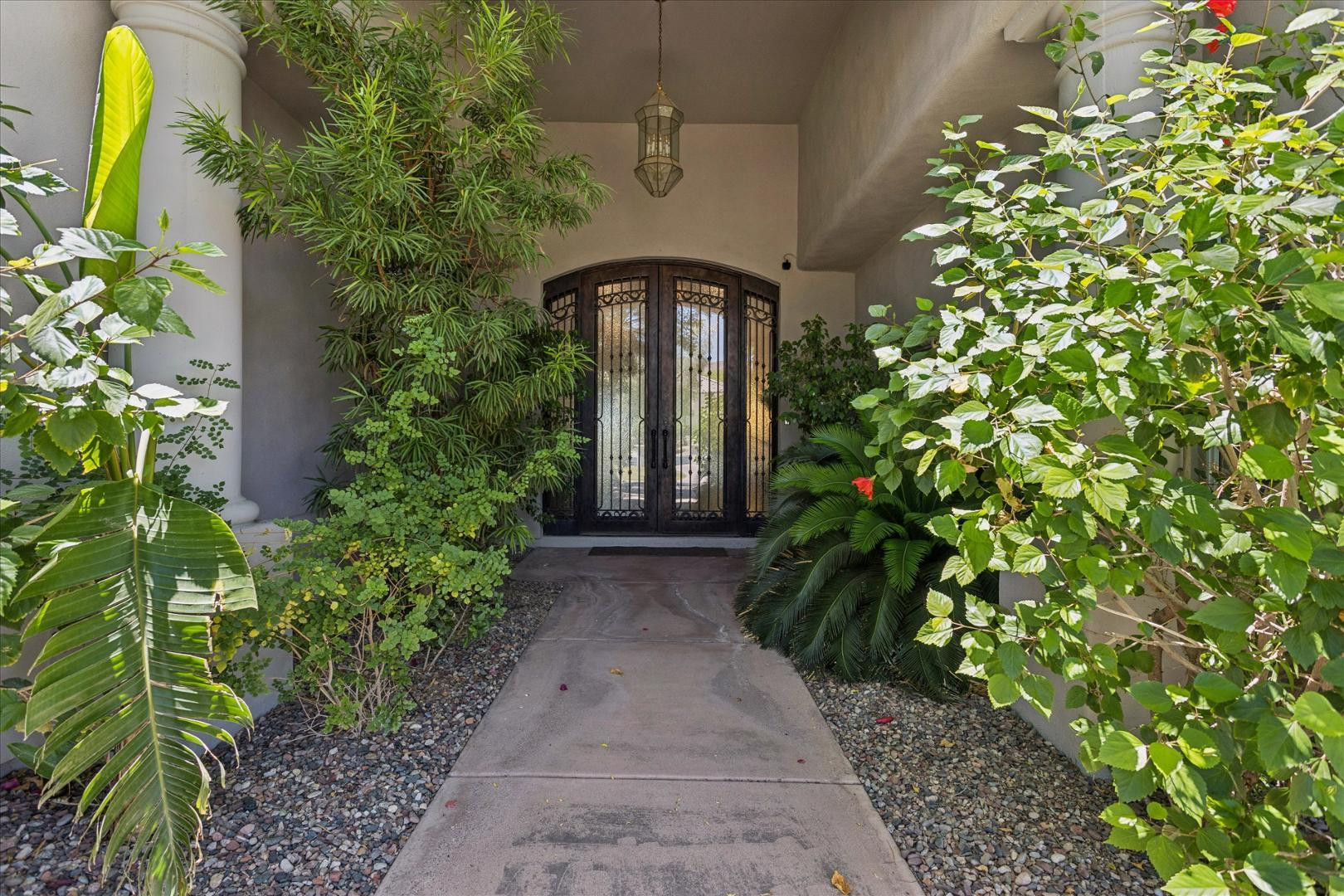 10800 E Cactus Road 32