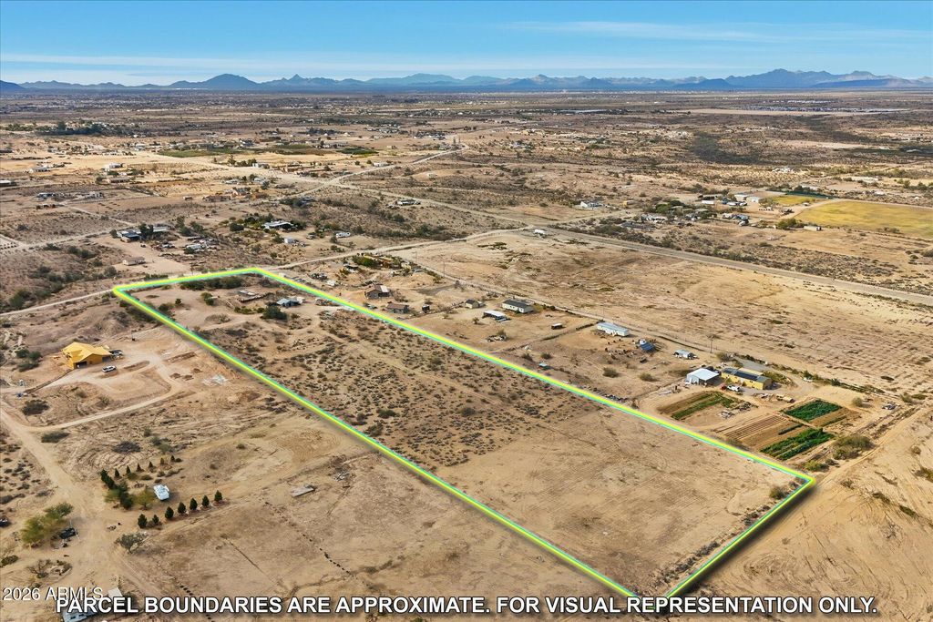 Photo of 3025 S 331st Avenue #*-*, Tonopah, AZ 85354 (MLS # 6981362)