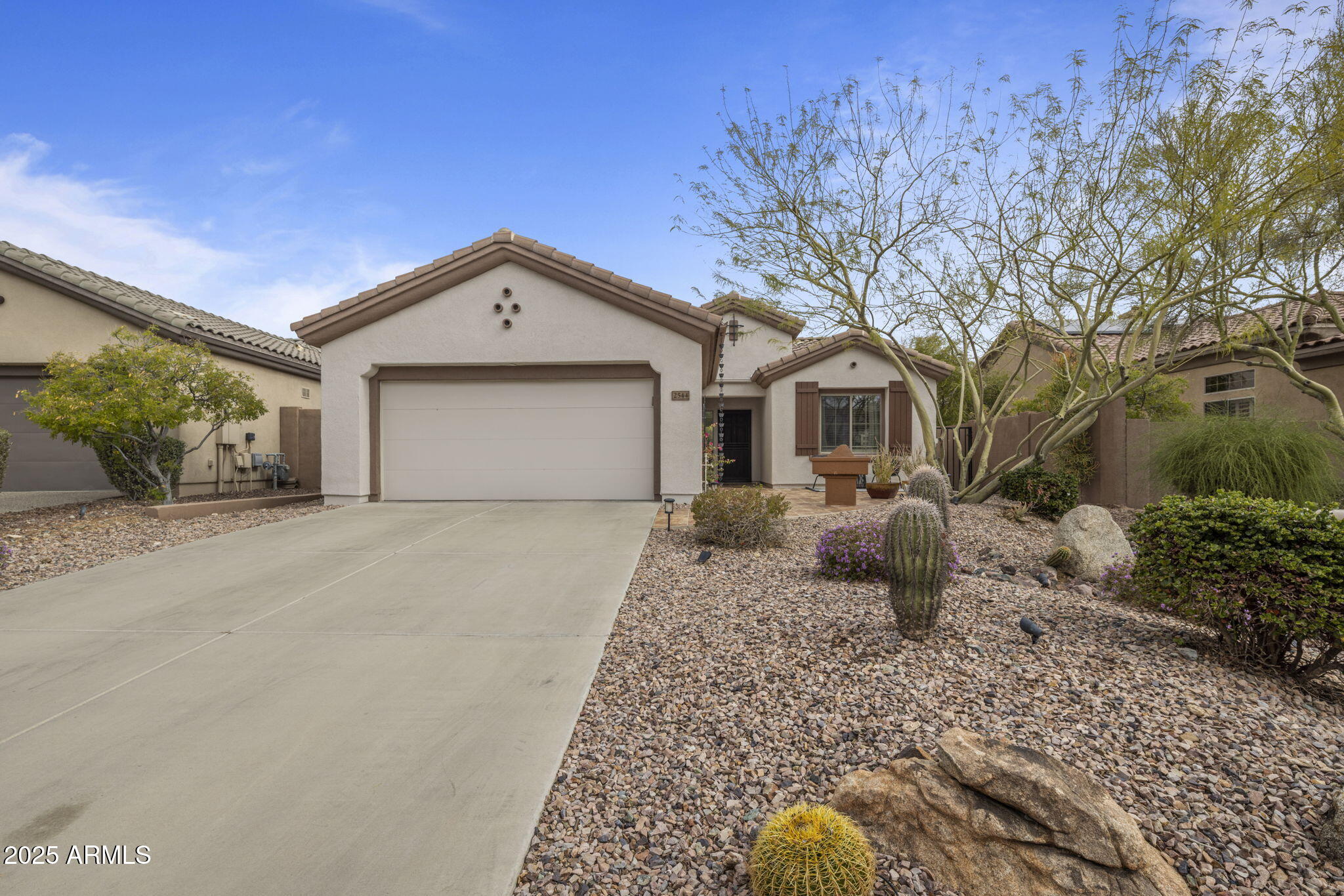 2544 W PUMPKIN RIDGE Drive