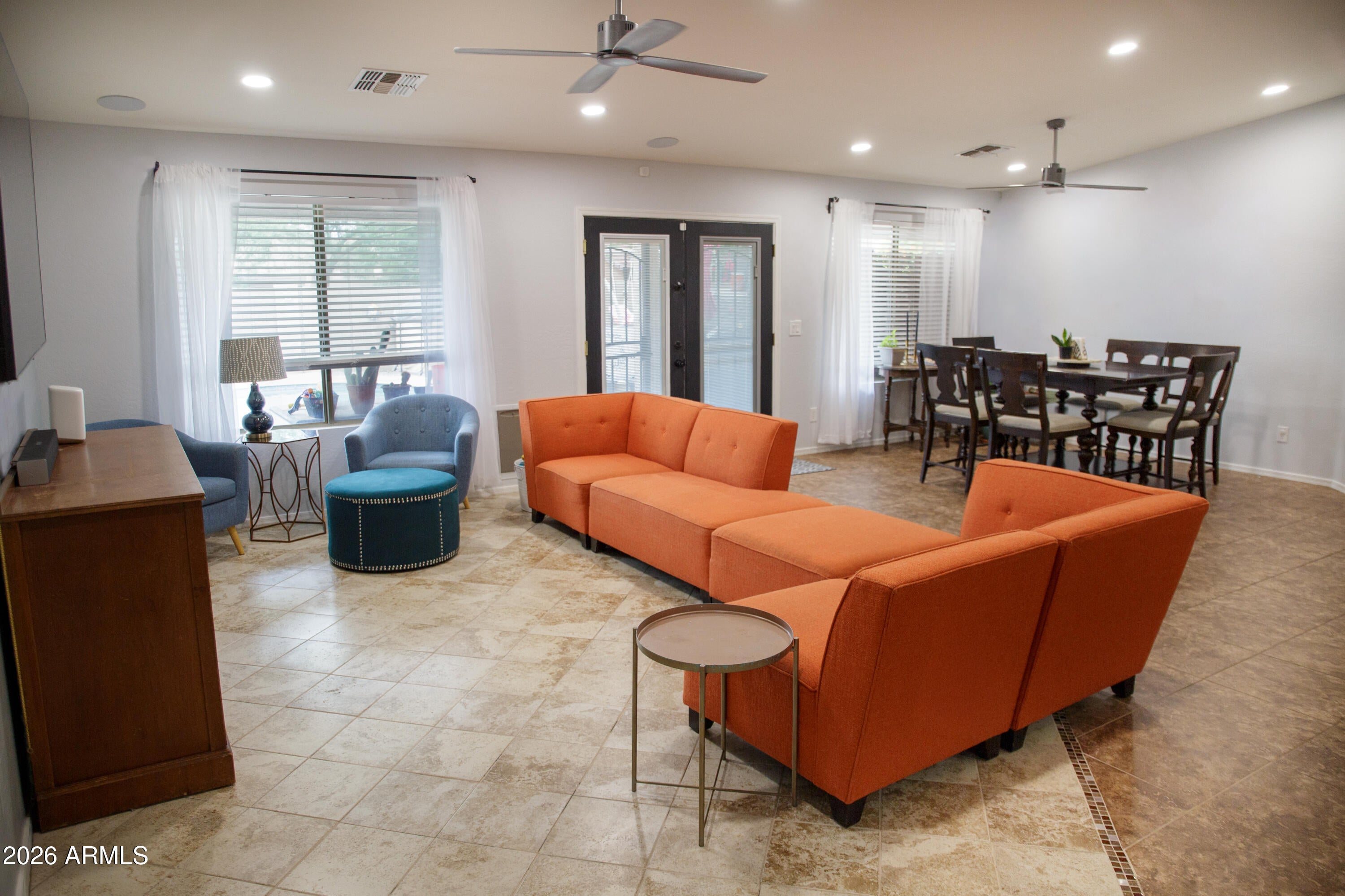1221 W DELMONTE Drive