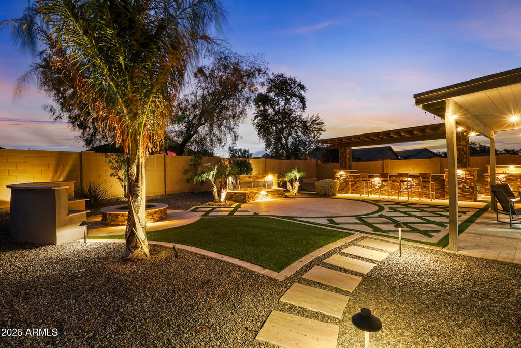 Photo of 2013 W Prospector Way, San Tan Valley, AZ 85144 (MLS # 6977207)