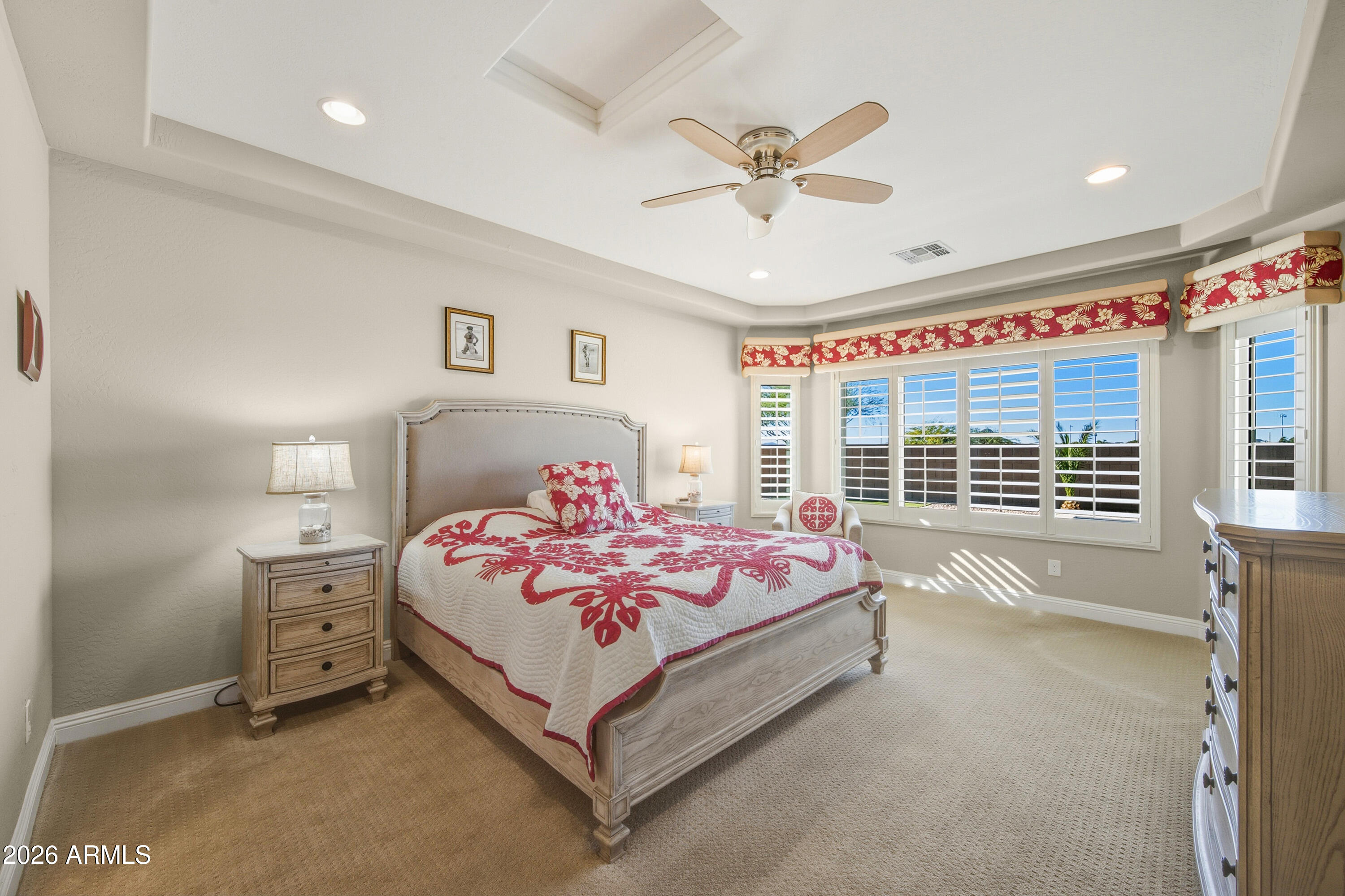 2868 N CRESTWOOD Court