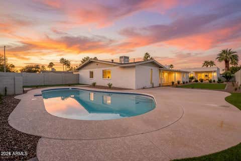 Photo of 5050 E Paradise Drive, Scottsdale, AZ 85254 (MLS # 7057260)
