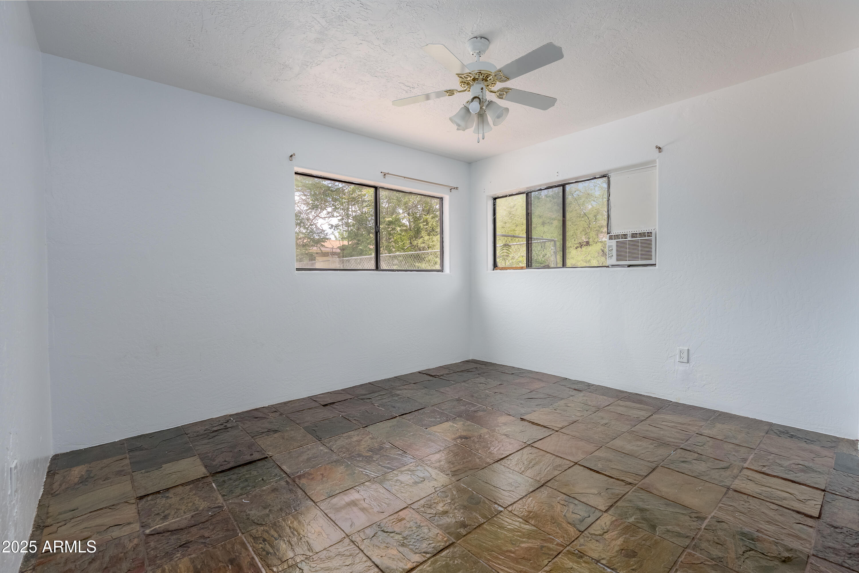 Cornville, Arizona 86325, United States, 2 Bedrooms Bedrooms, ,1 BathroomBathrooms,Residential,Active,182713