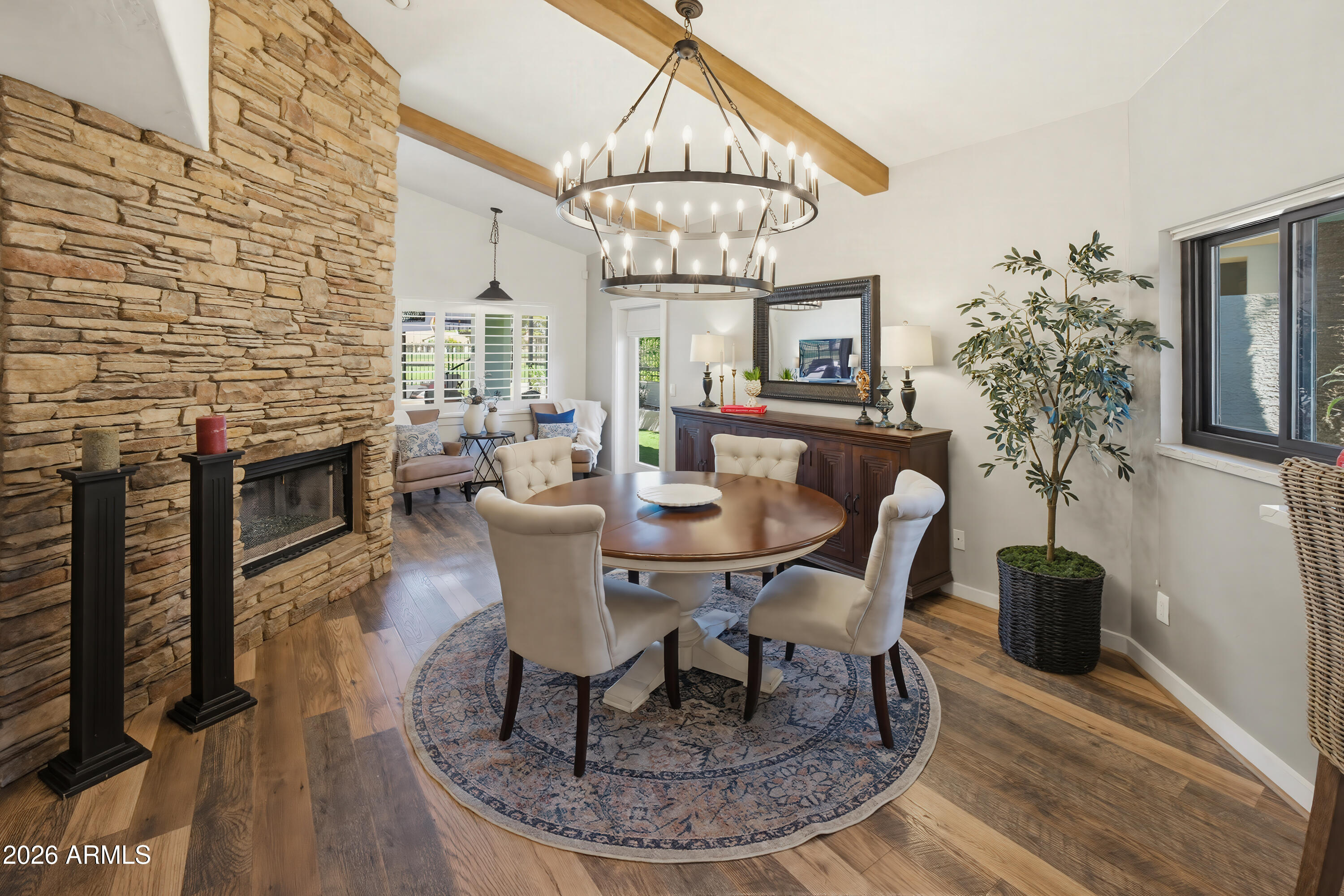 4746 N GREENVIEW Circle W