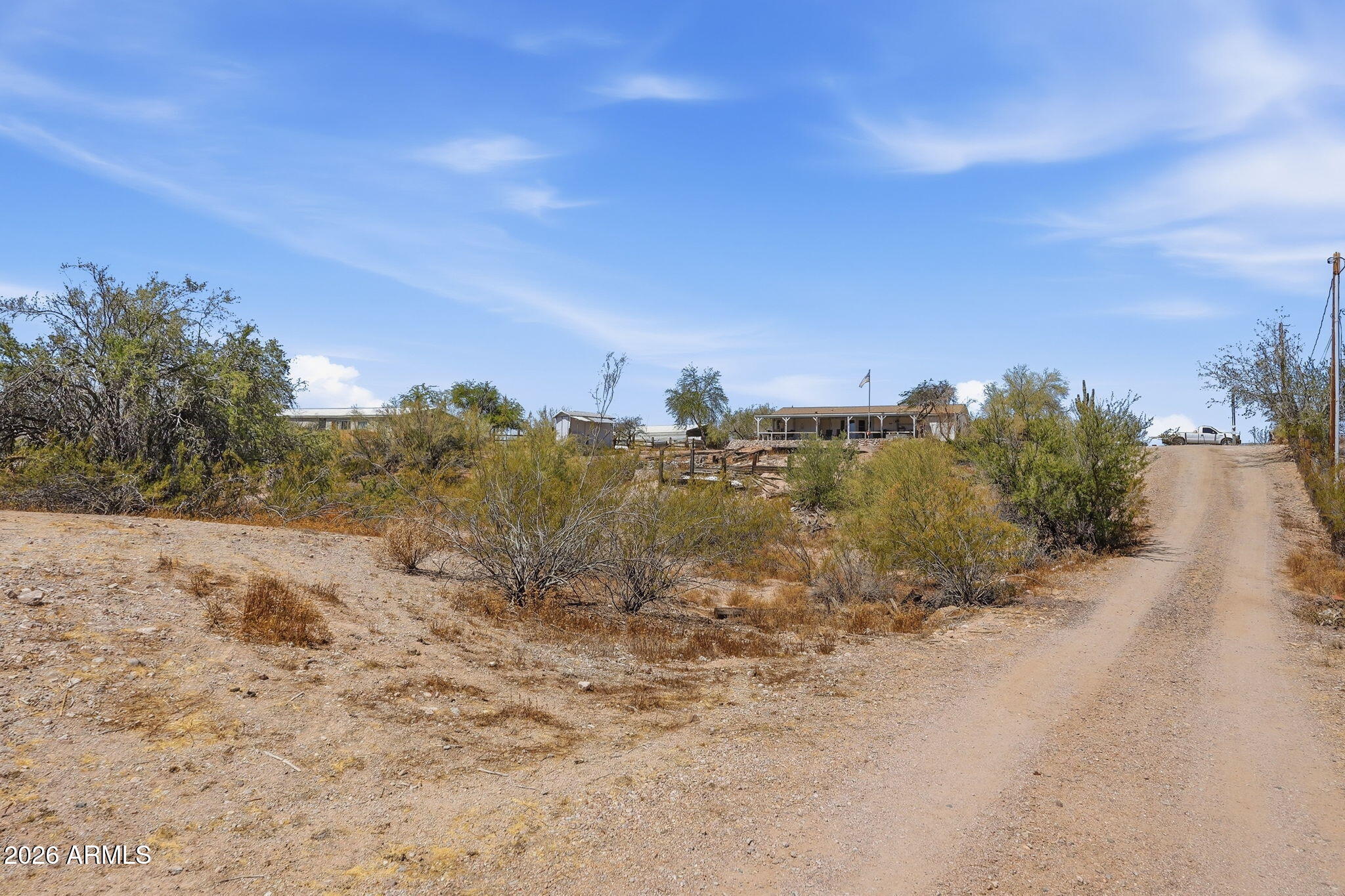 944 S GOLDFIELD Road