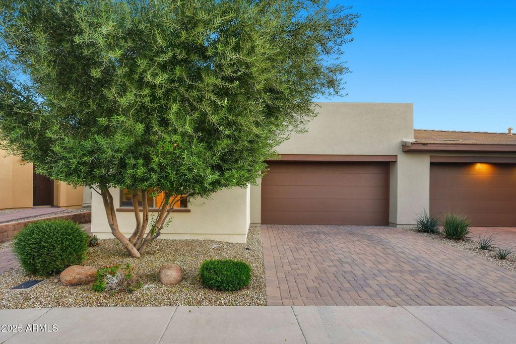 Photo of 875 E Verde Boulevard, Queen Creek, AZ 85140 (MLS # 6947627)