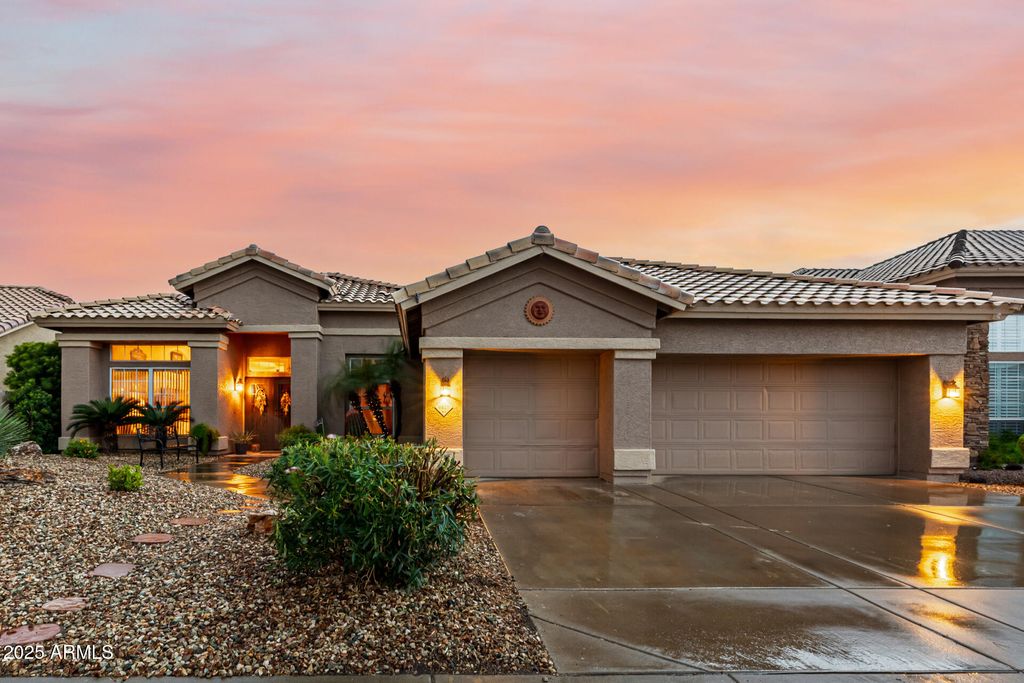 Photo of 6127 W Donald Drive, Glendale, AZ 85310 (MLS # 6932258)