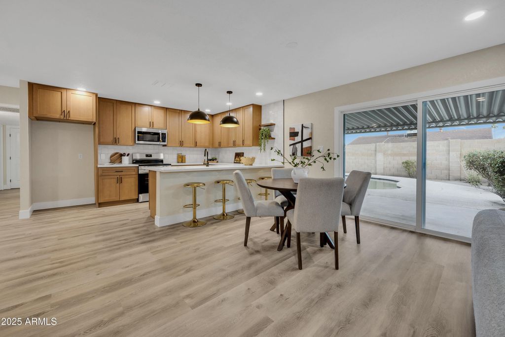 Photo of 2123 E Radcliffe Drive, Tempe, AZ 85283 (MLS # 6902524)