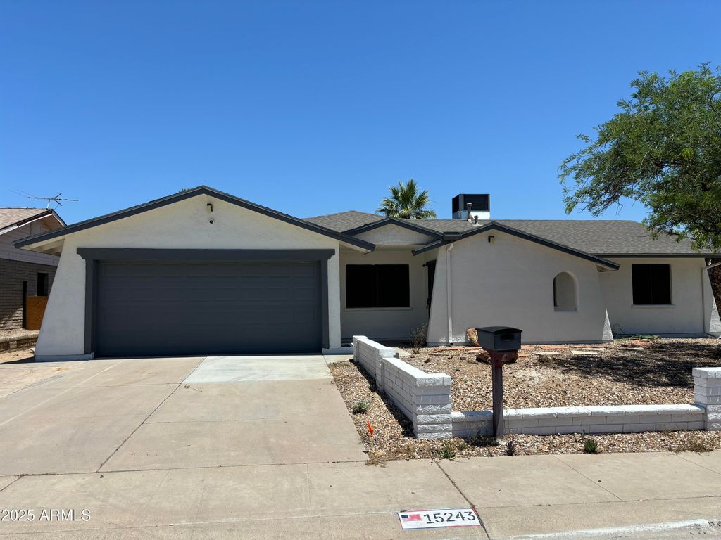 Photo of 15243 N 52nd Drive, Glendale, AZ 85306 (MLS # 6934362)