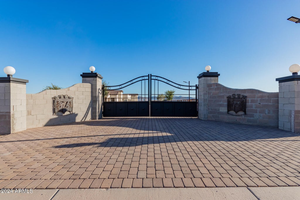 Photo of 22611 W Patton Road, Wittmann, AZ 85361 (MLS # 7074104)