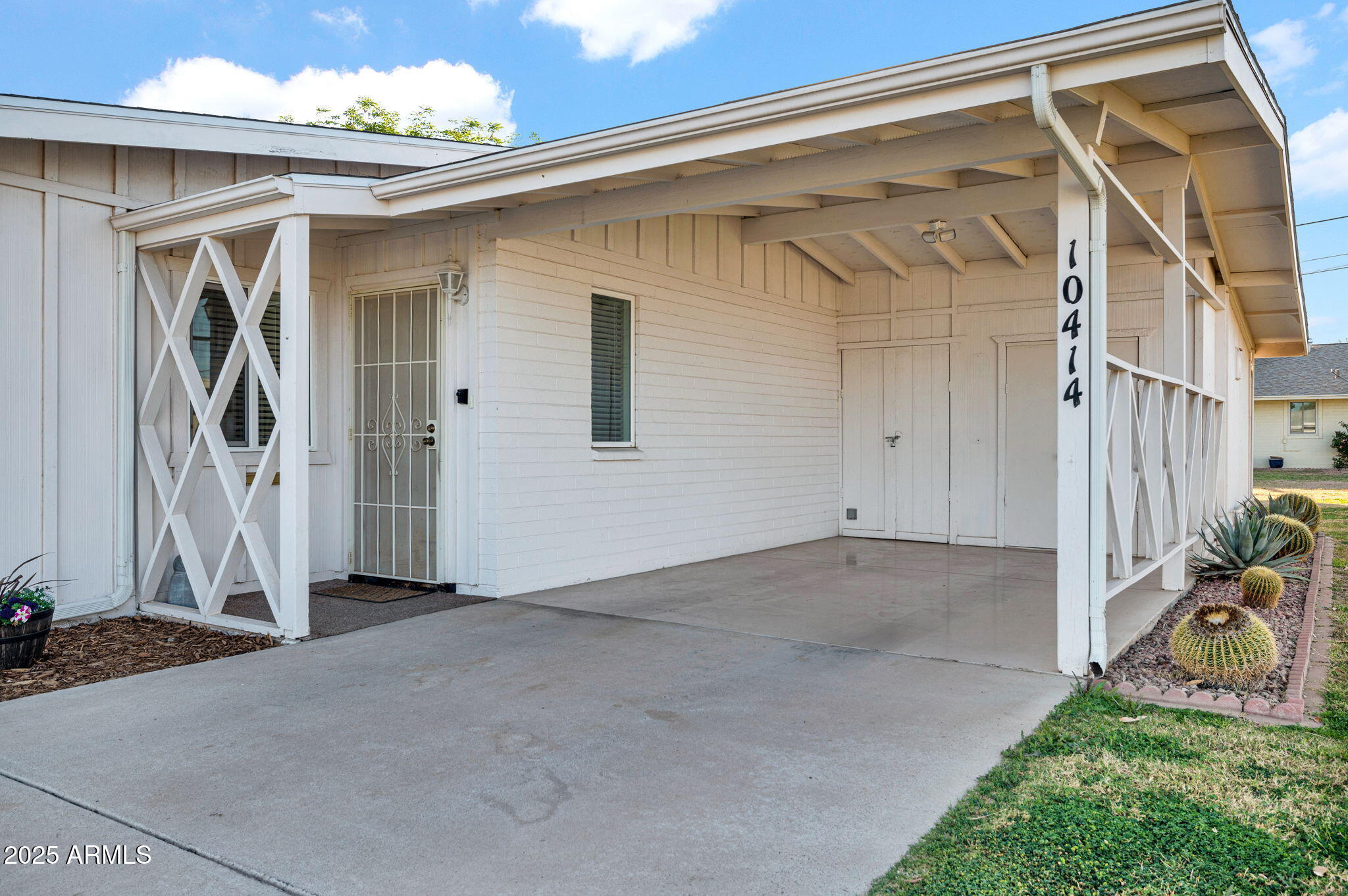 10414 N 105th Avenue